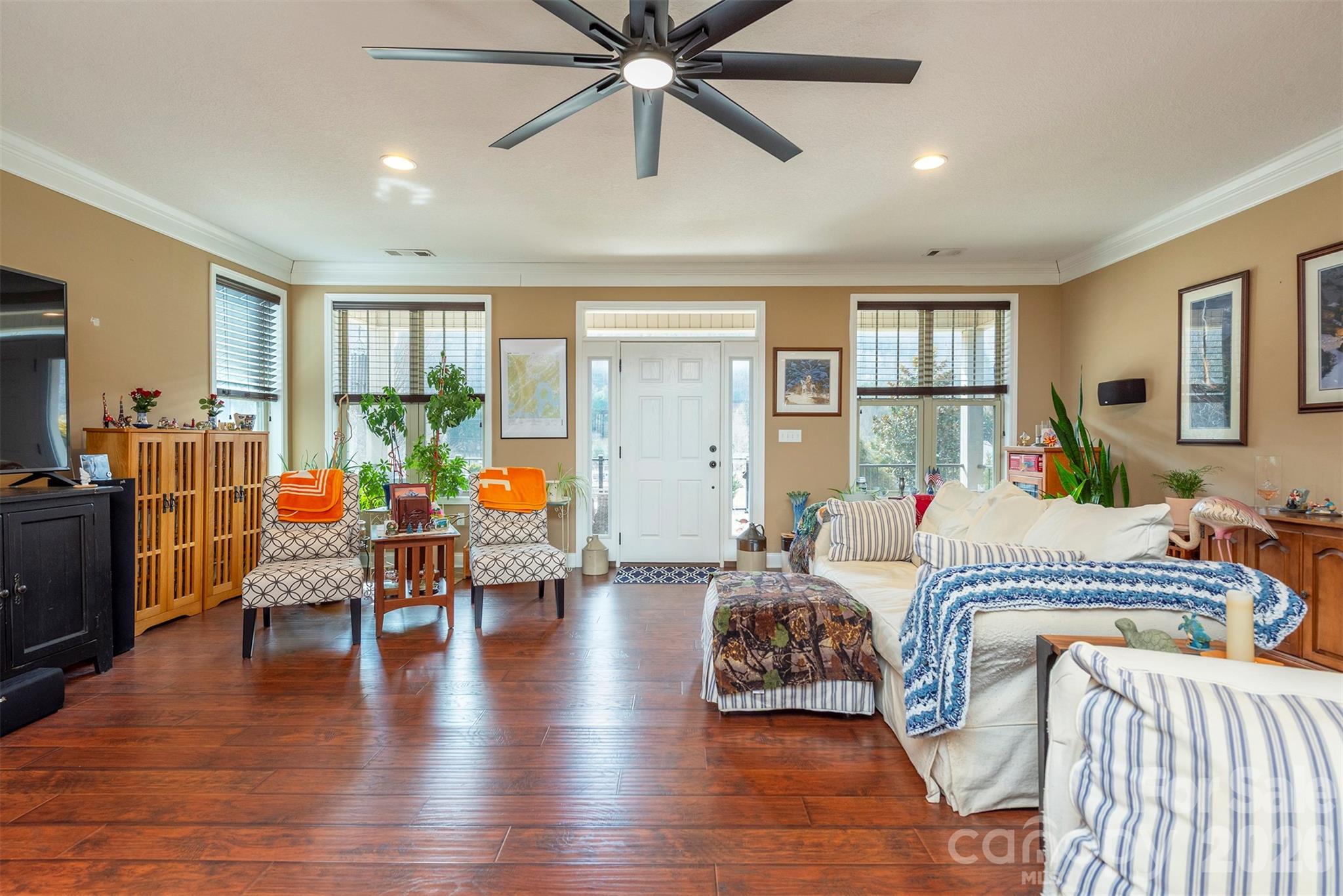 18 Hoye Lane — Candler