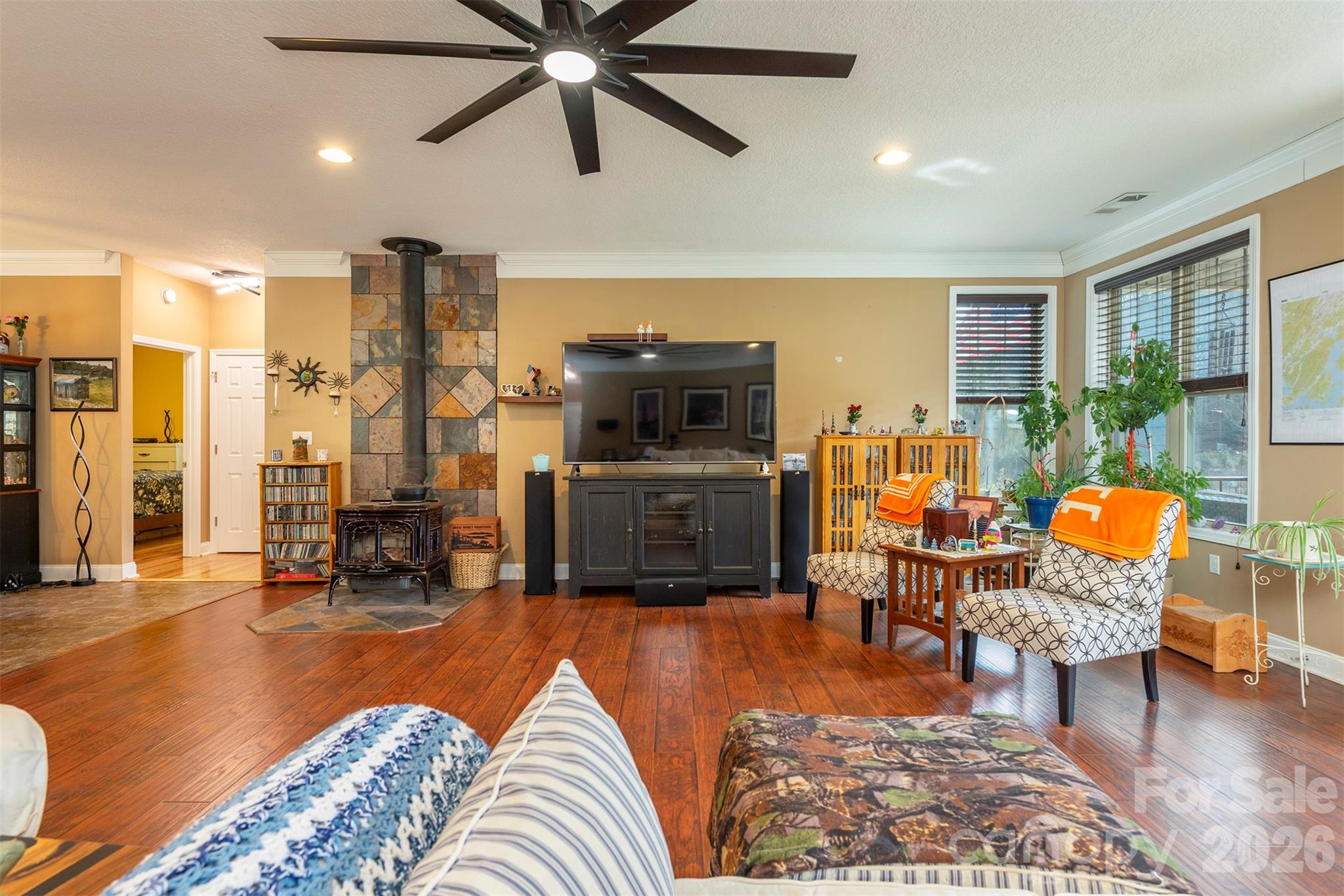 18 Hoye Lane — Candler