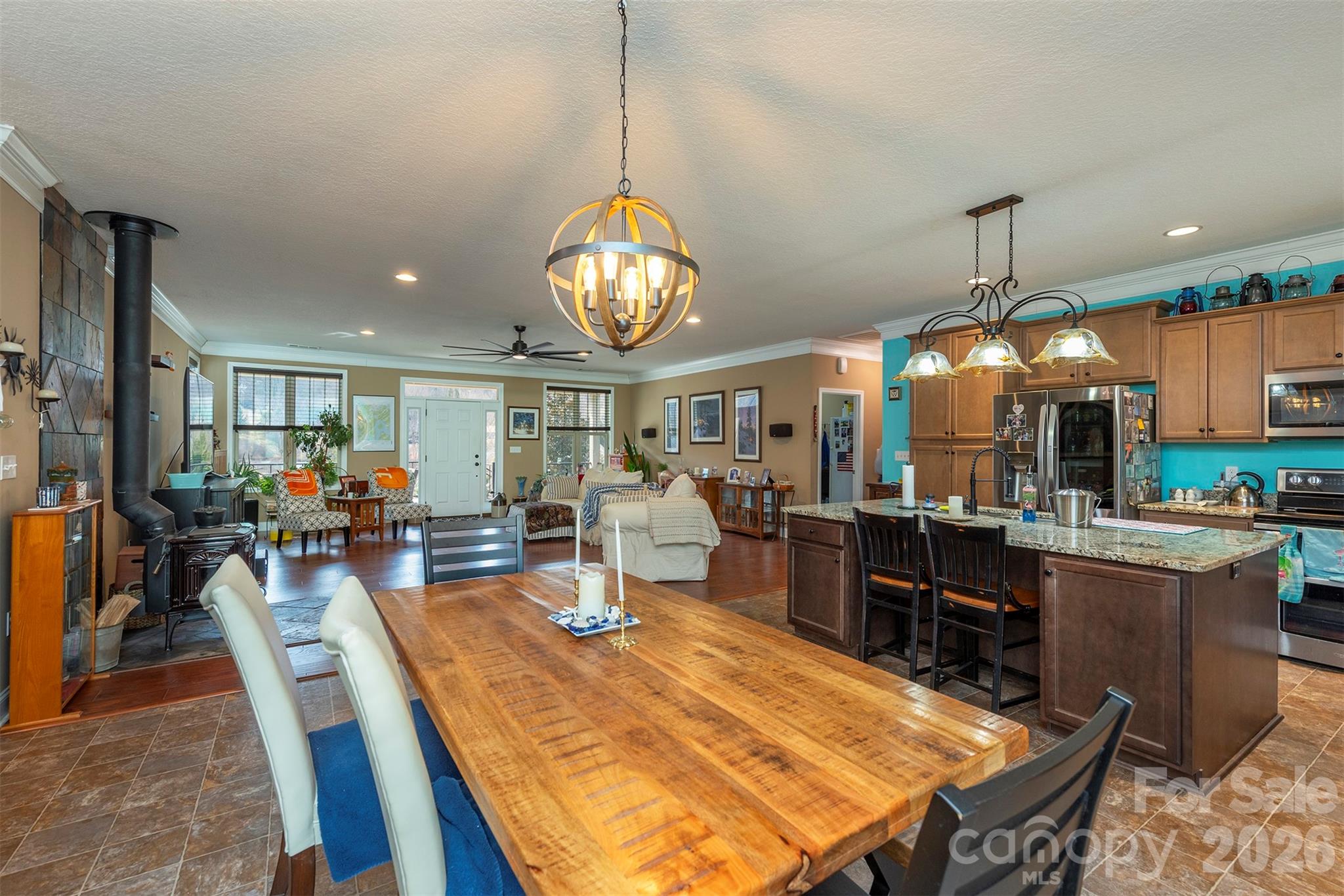 18 Hoye Lane — Candler