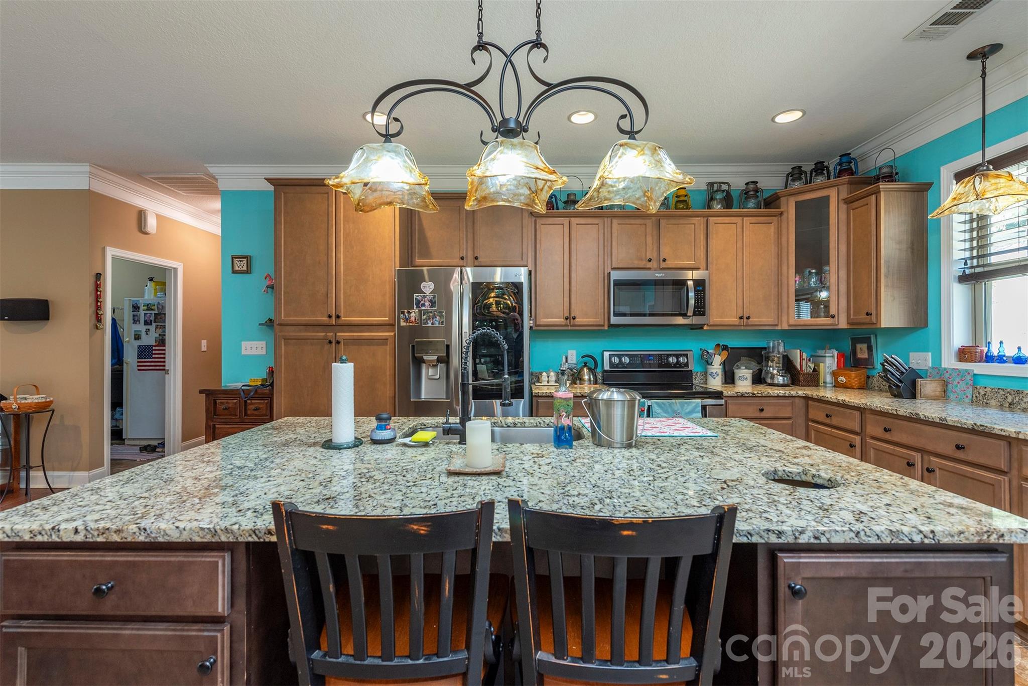 18 Hoye Lane — Candler