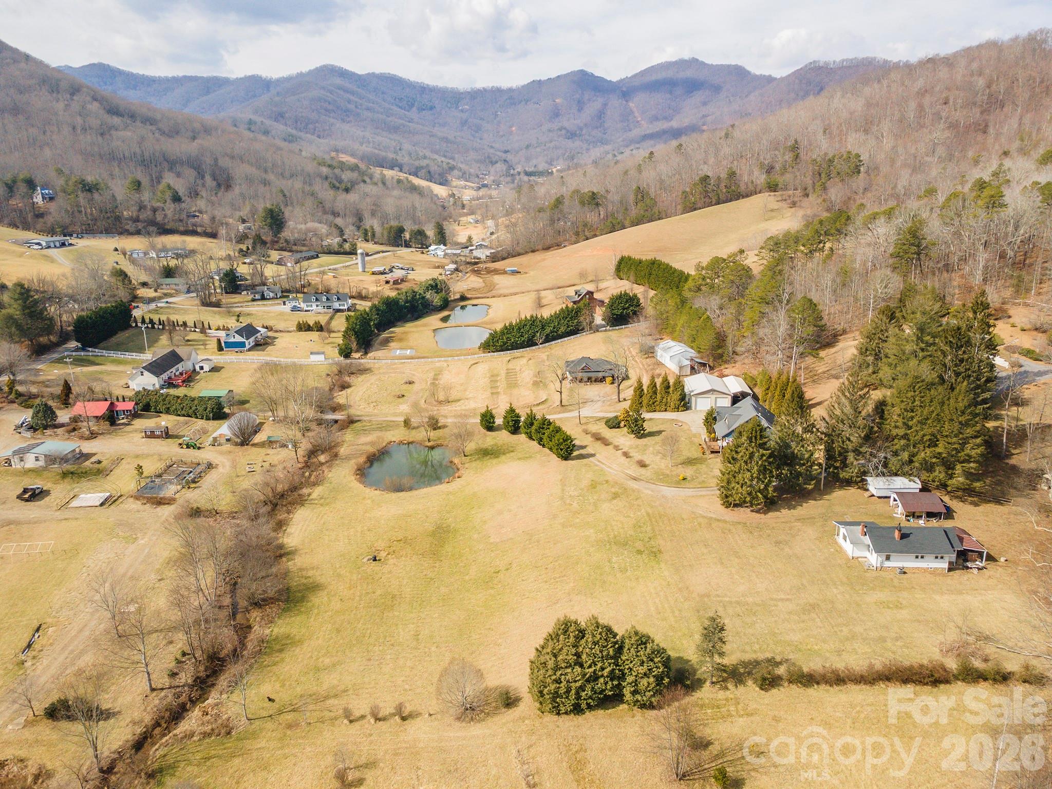 18 Hoye Lane — Candler