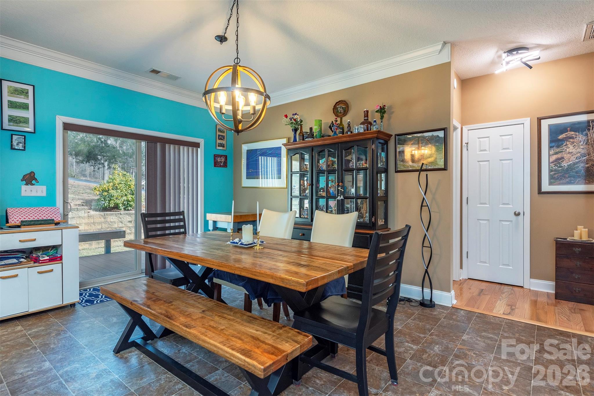 18 Hoye Lane — Candler
