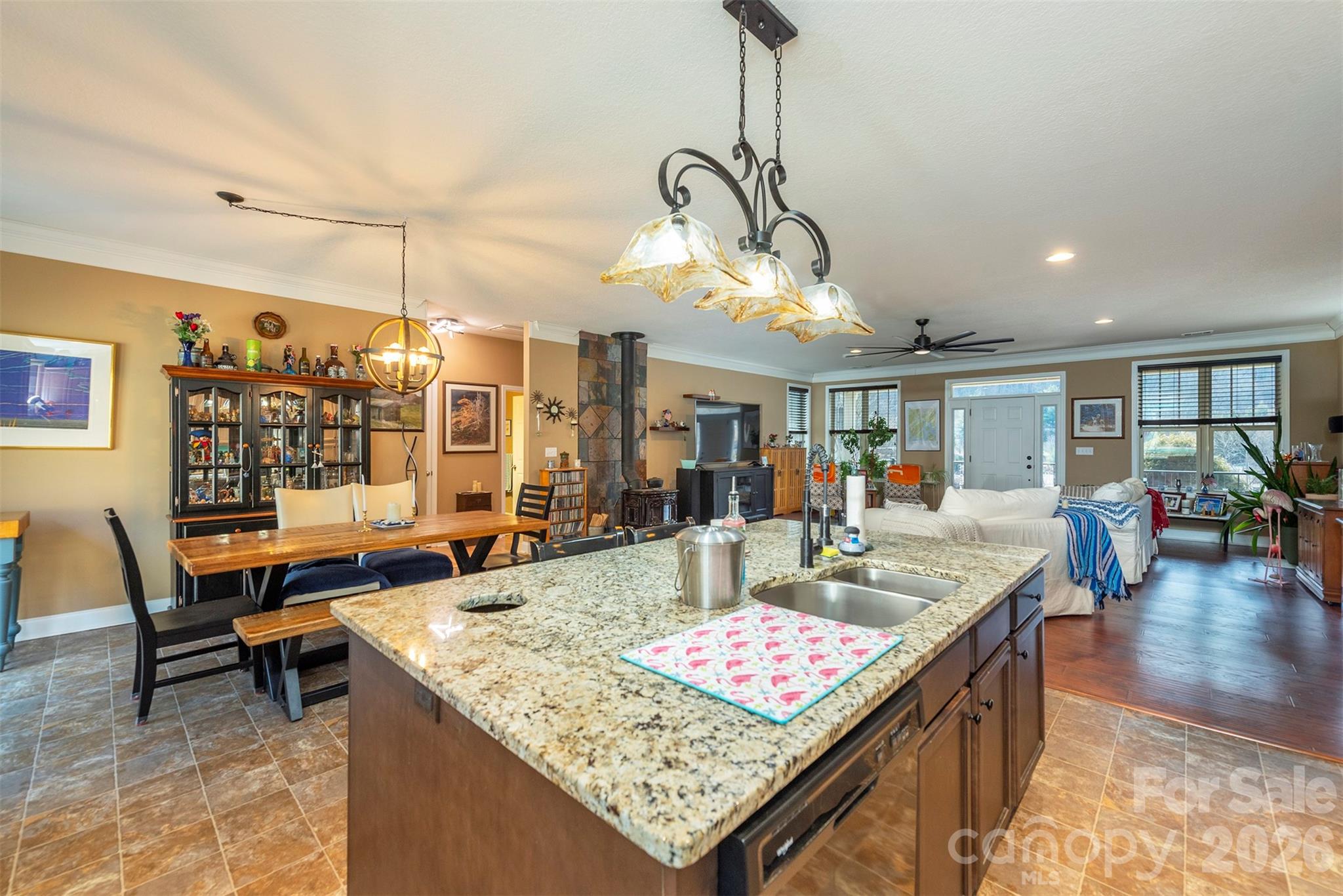 18 Hoye Lane — Candler
