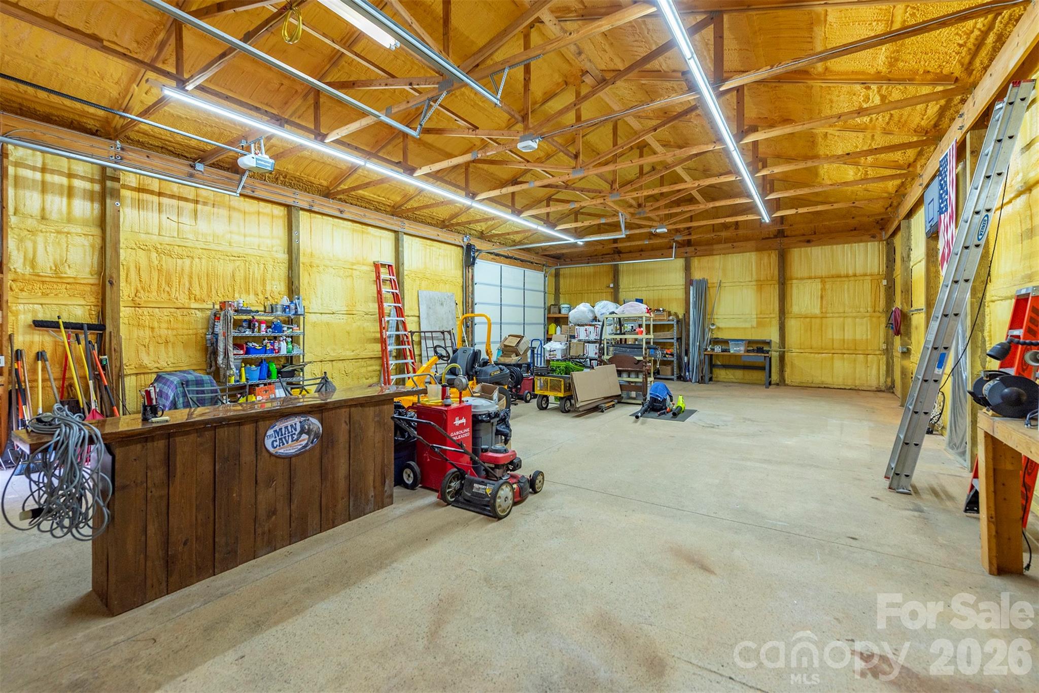 18 Hoye Lane — Candler