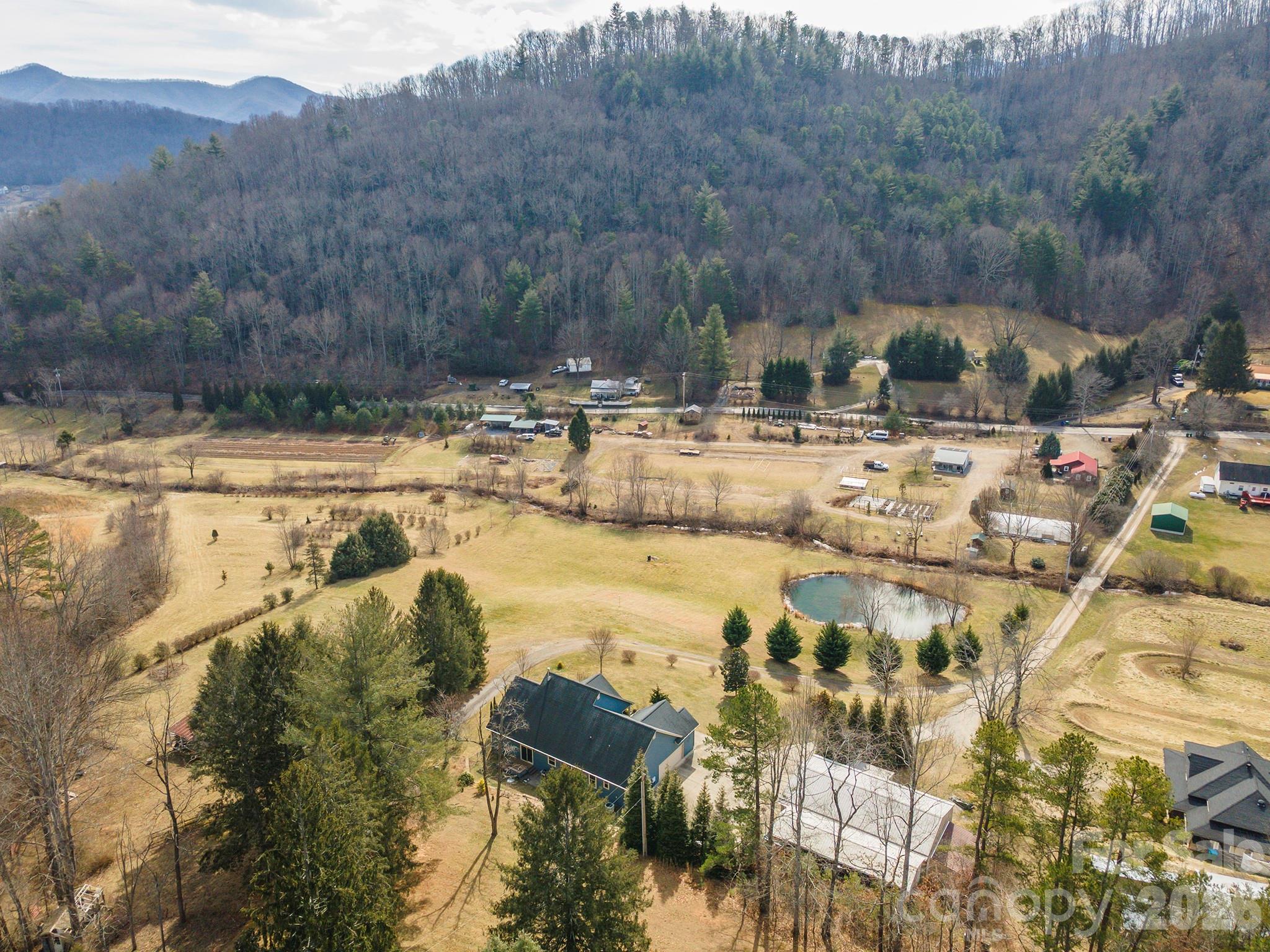 18 Hoye Lane — Candler