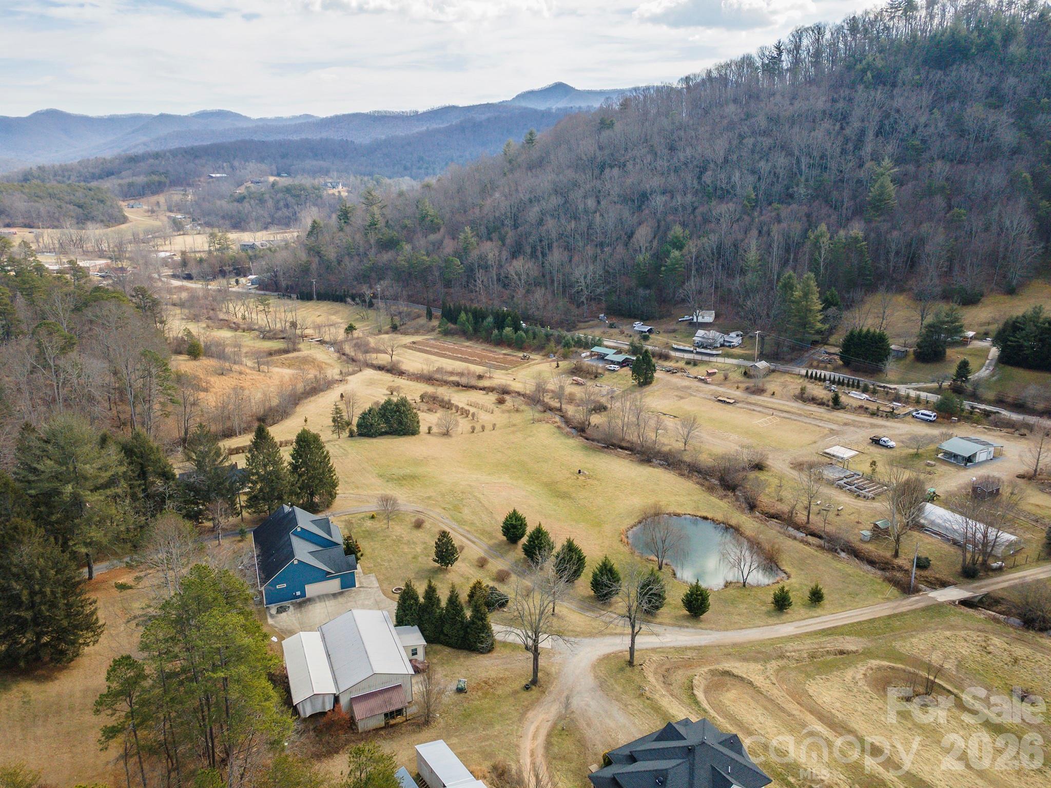 18 Hoye Lane — Candler