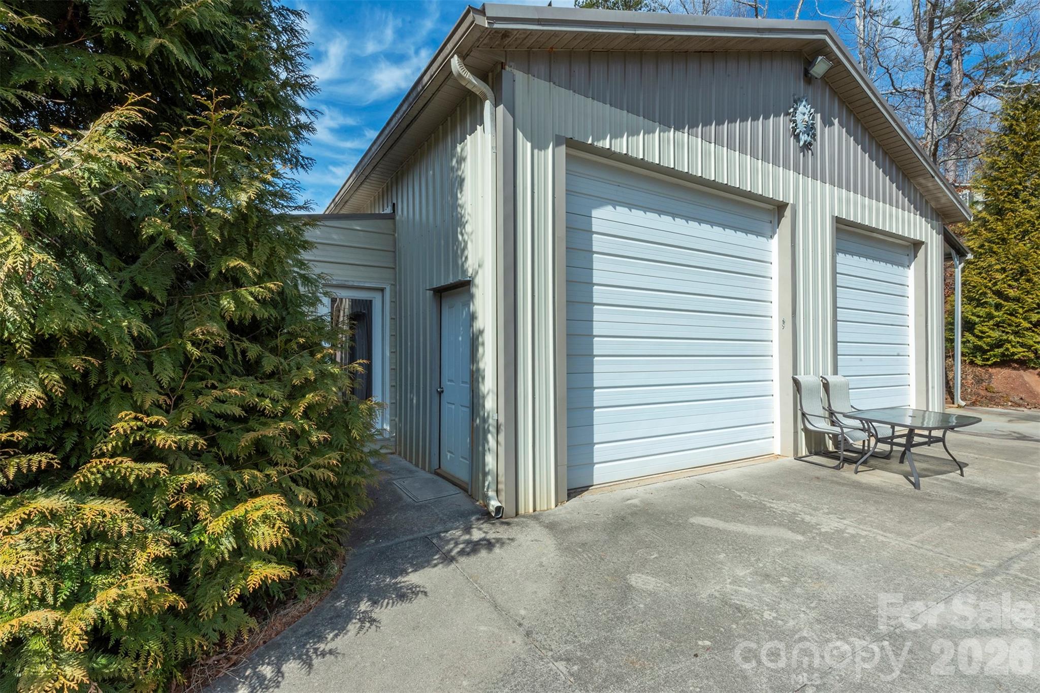 18 Hoye Lane — Candler