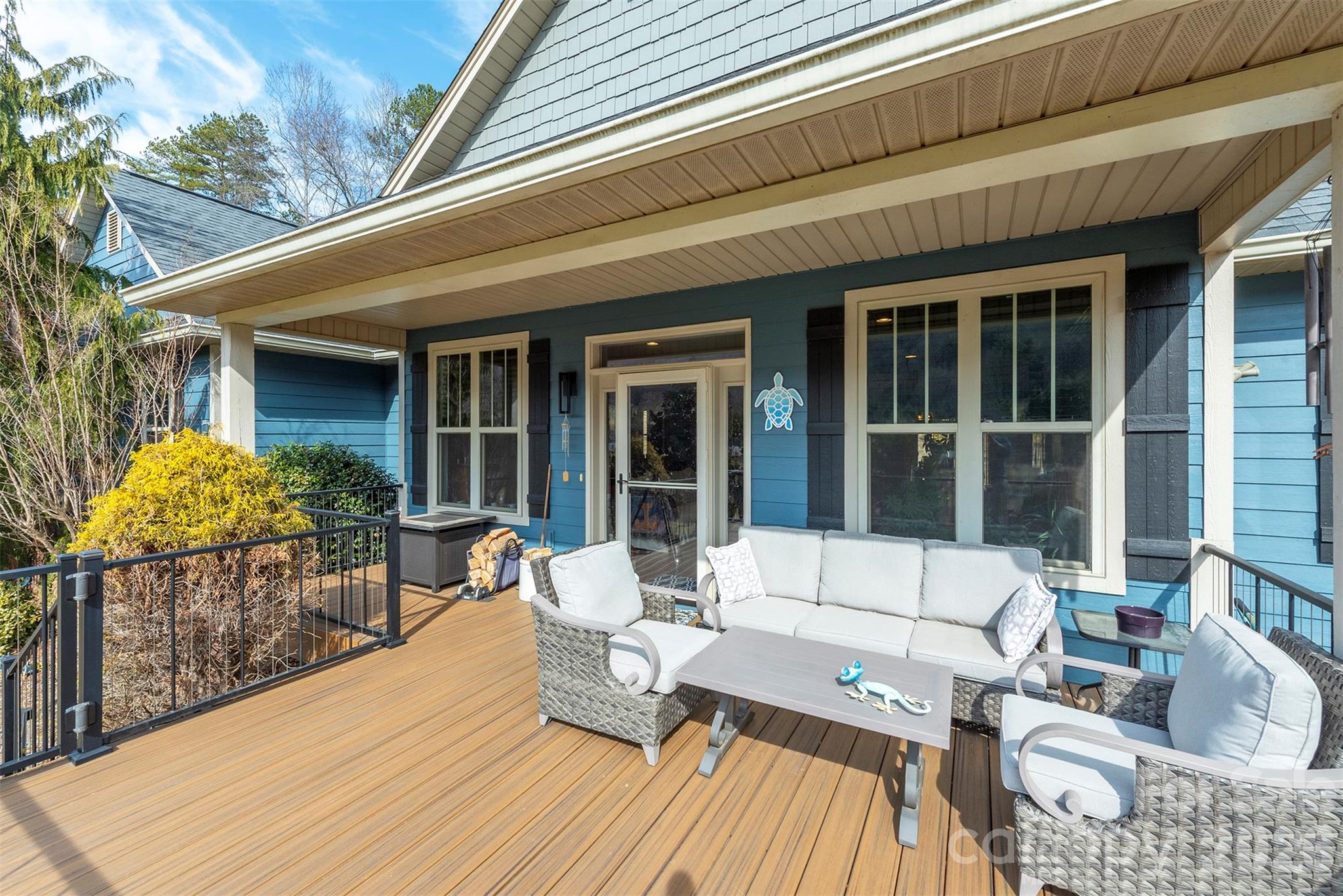 18 Hoye Lane — Candler
