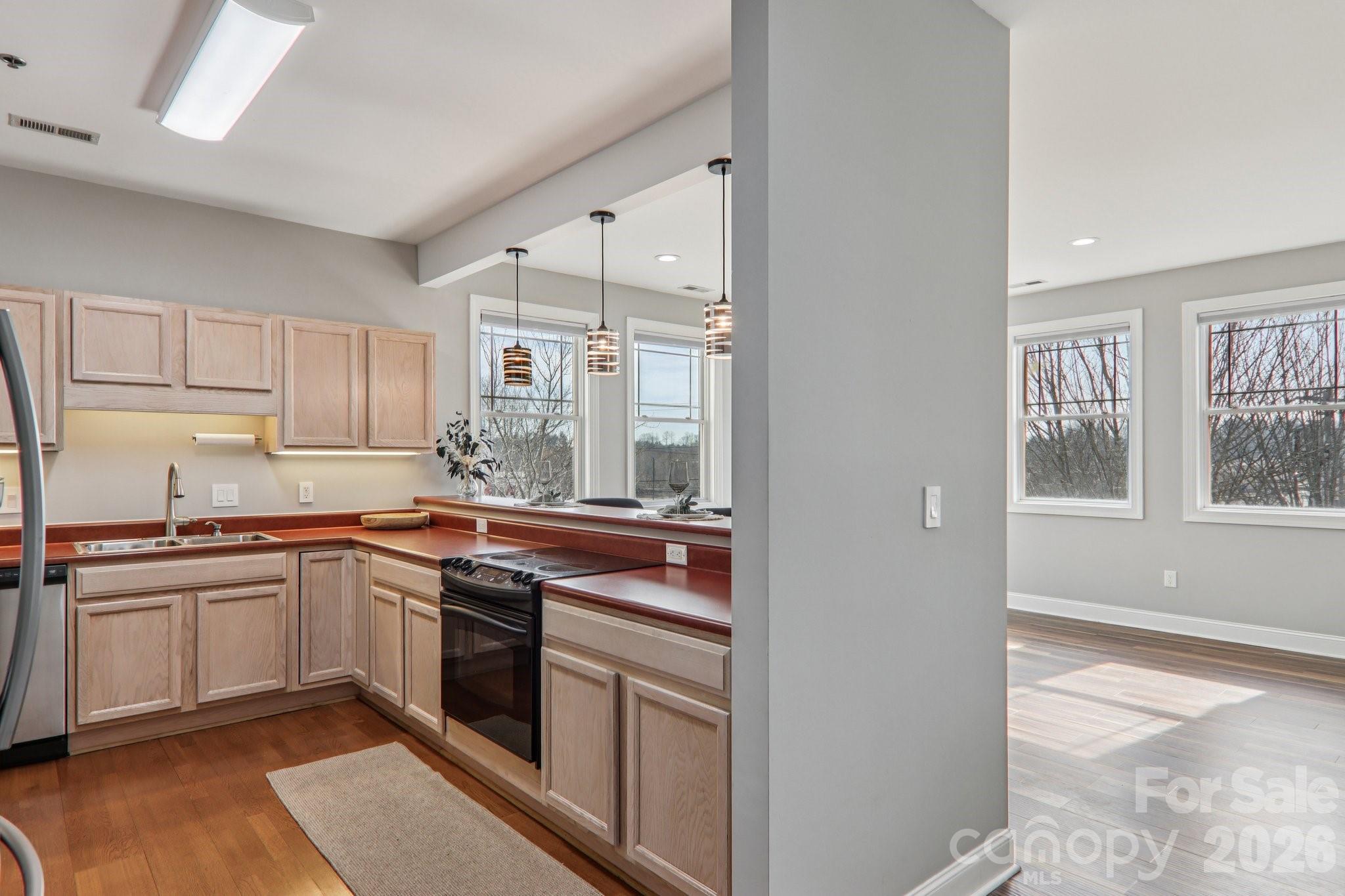 475 S Church Street #E — Hendersonville
