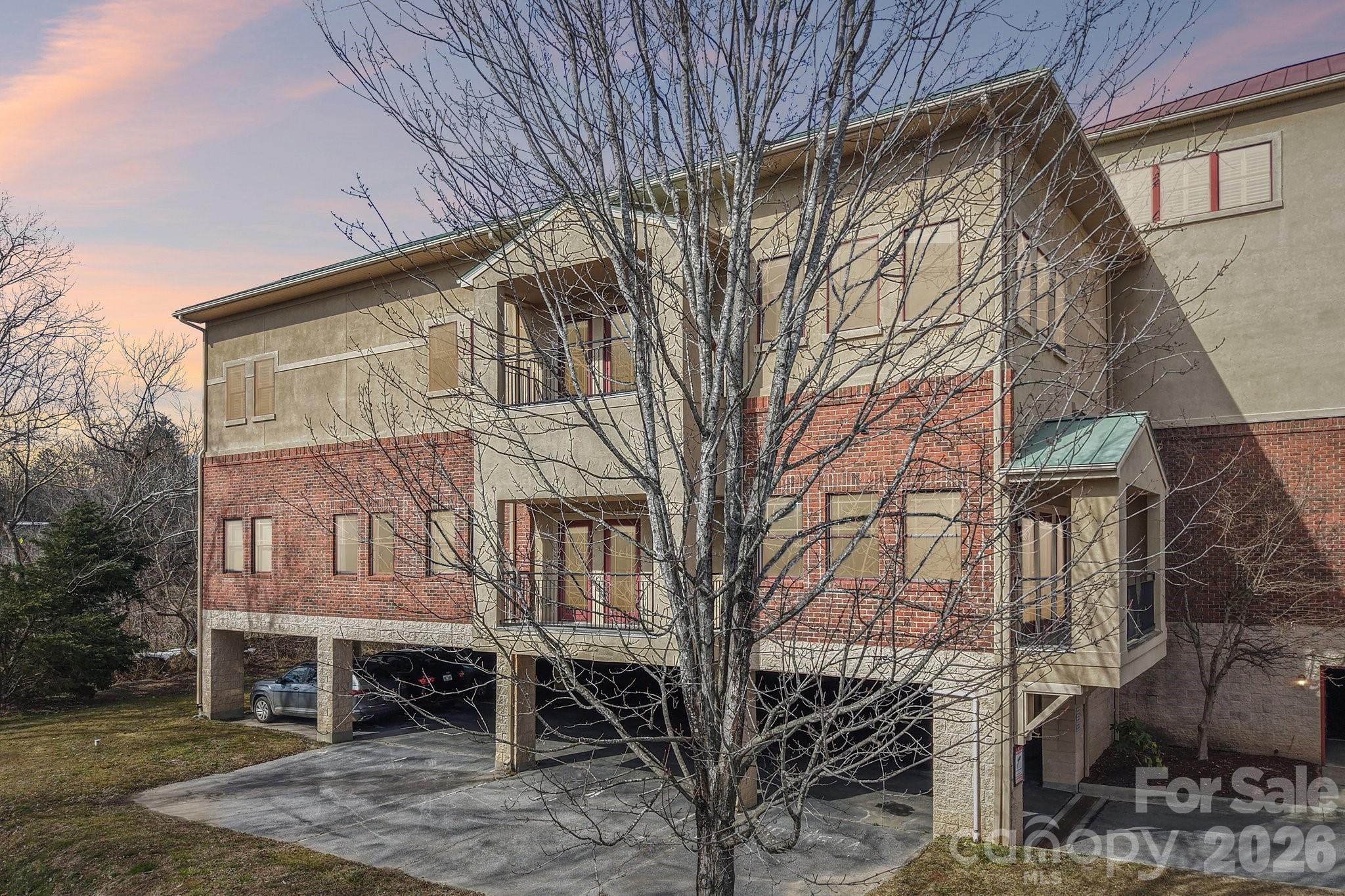 475 S Church Street #E — Hendersonville