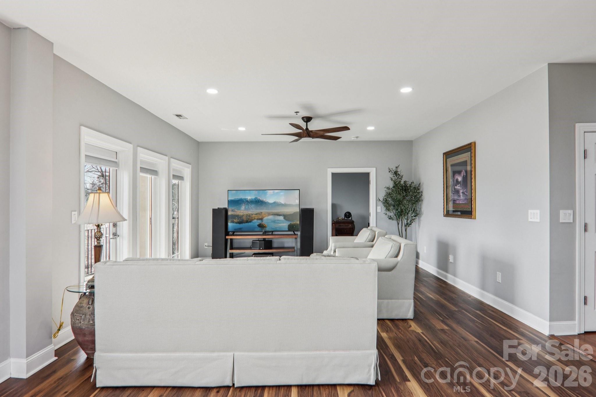 475 S Church Street #E — Hendersonville