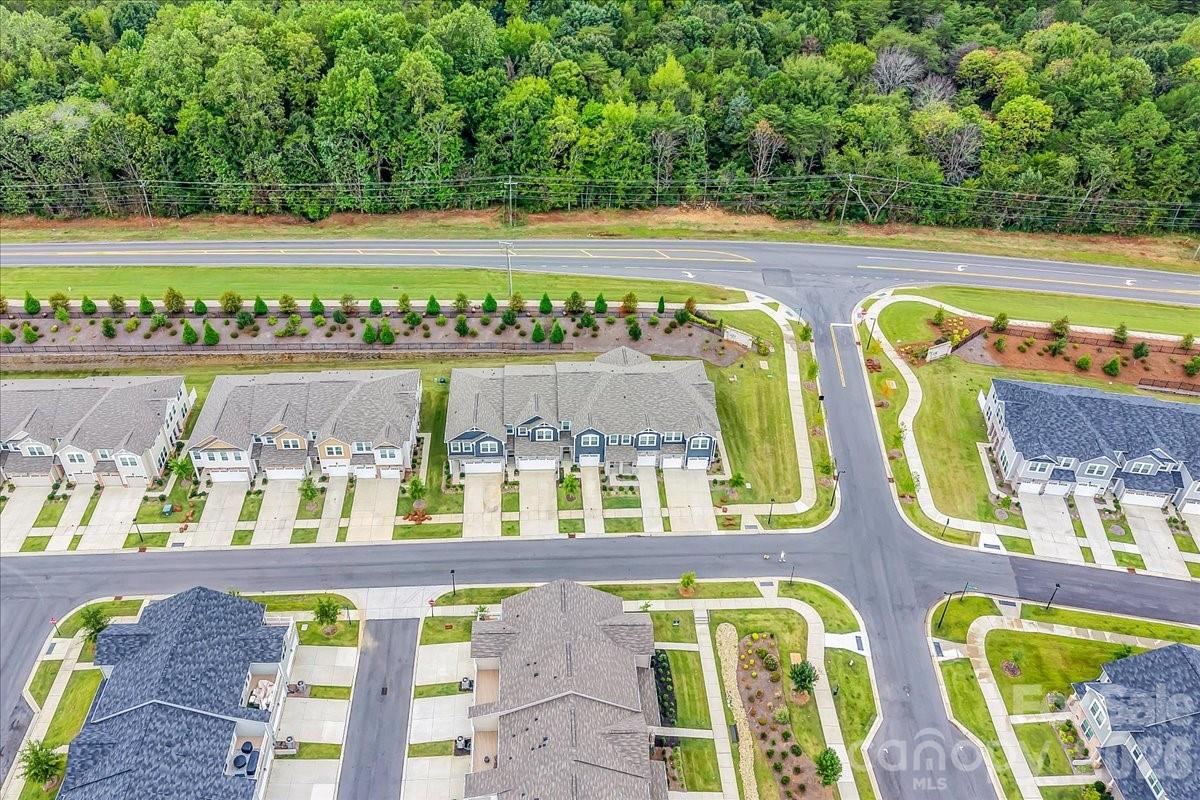 11310 Bartrams Way — Charlotte
