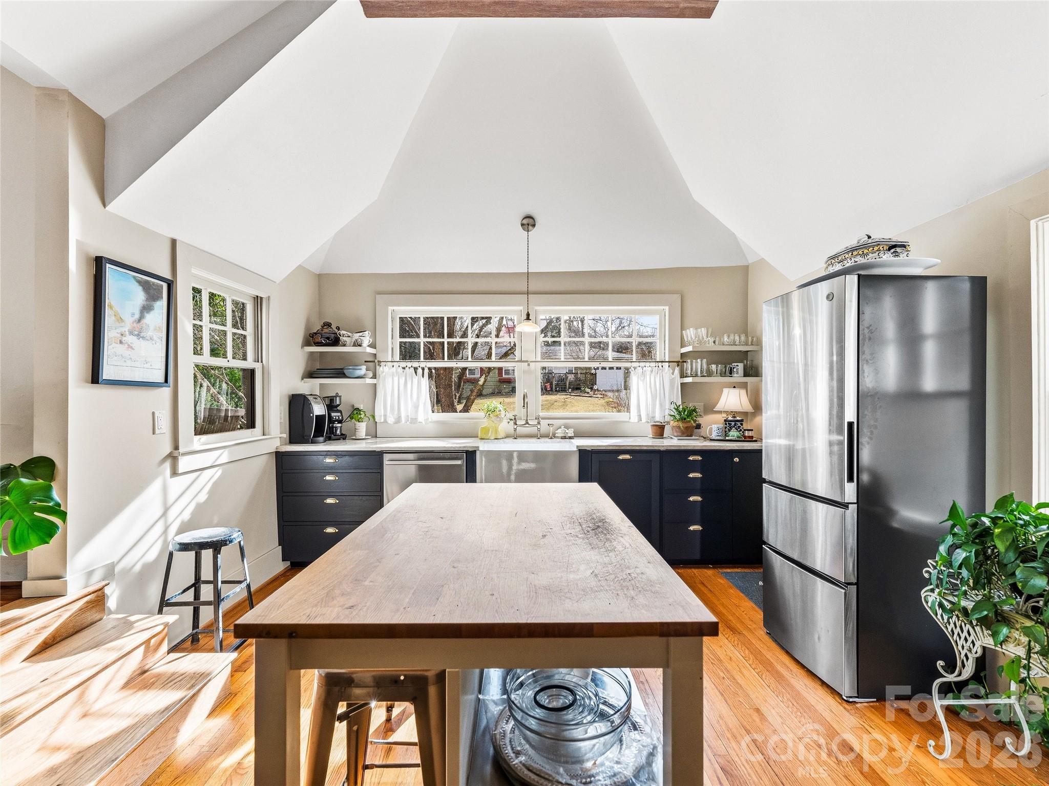 4 Duke Street — Asheville