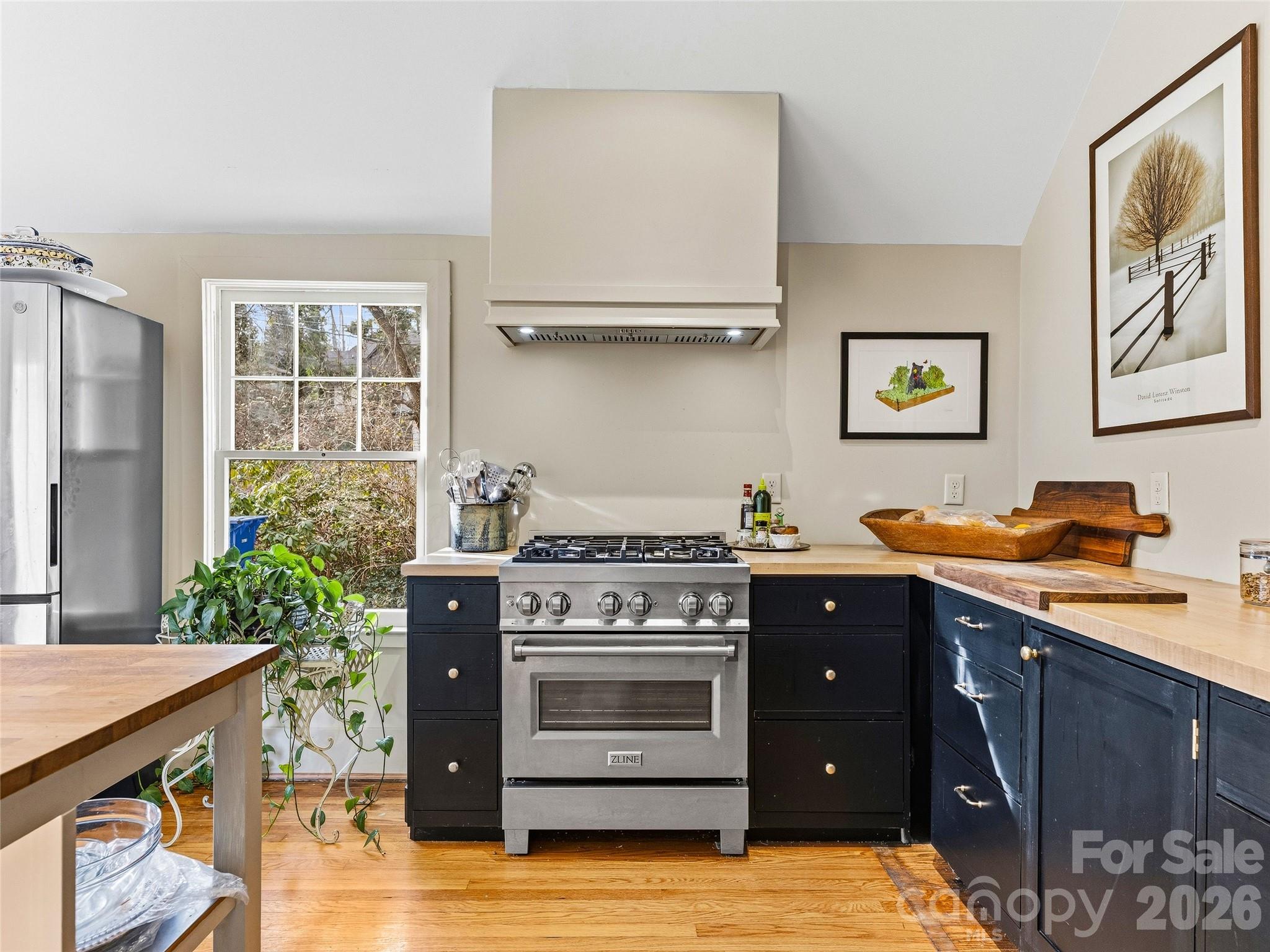 4 Duke Street — Asheville