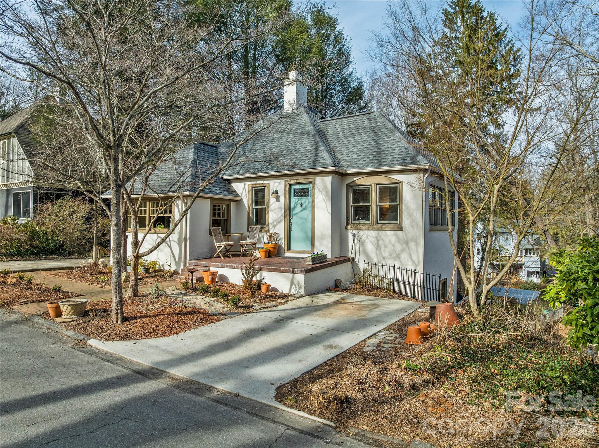 4 Duke Street — Asheville