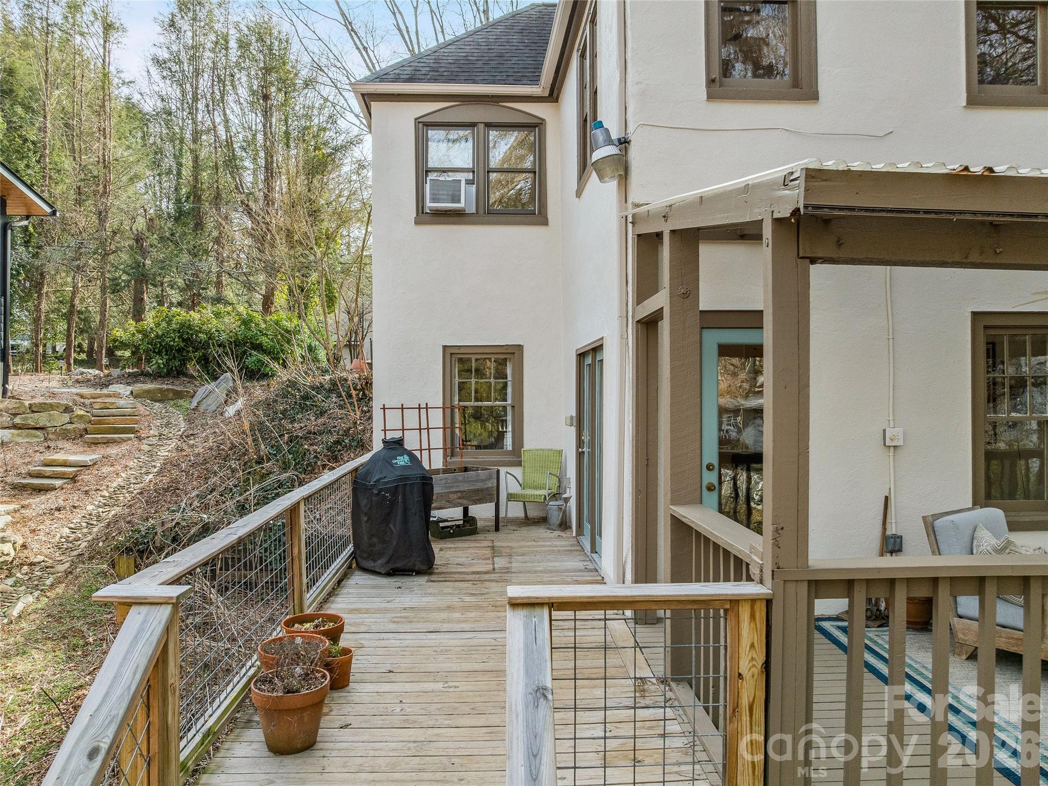 4 Duke Street — Asheville