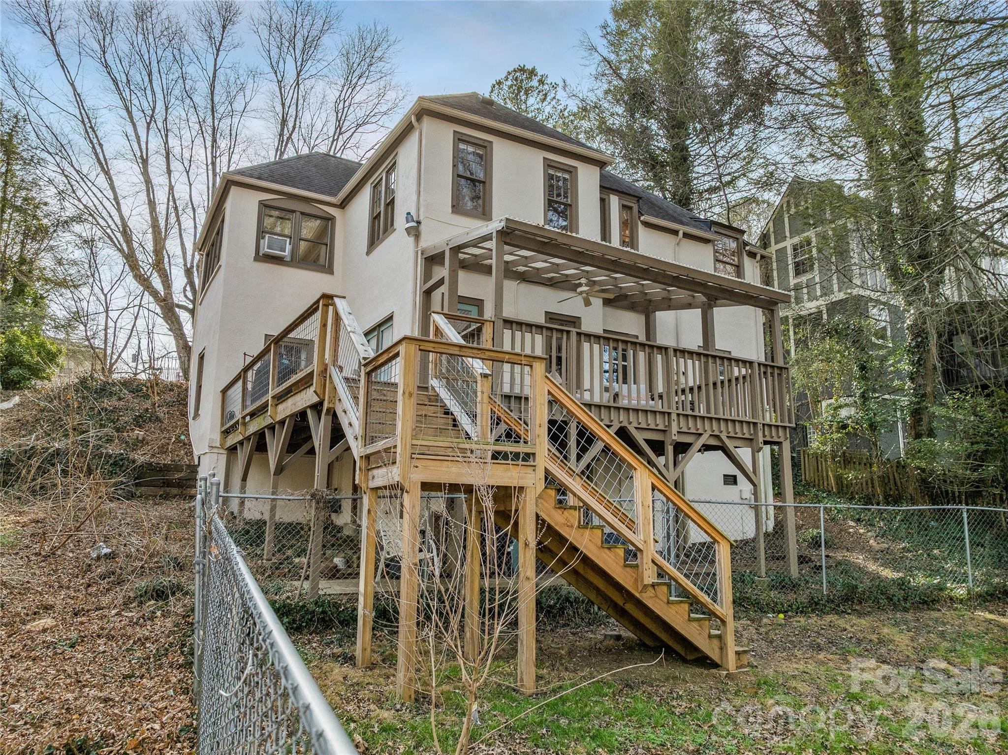4 Duke Street — Asheville