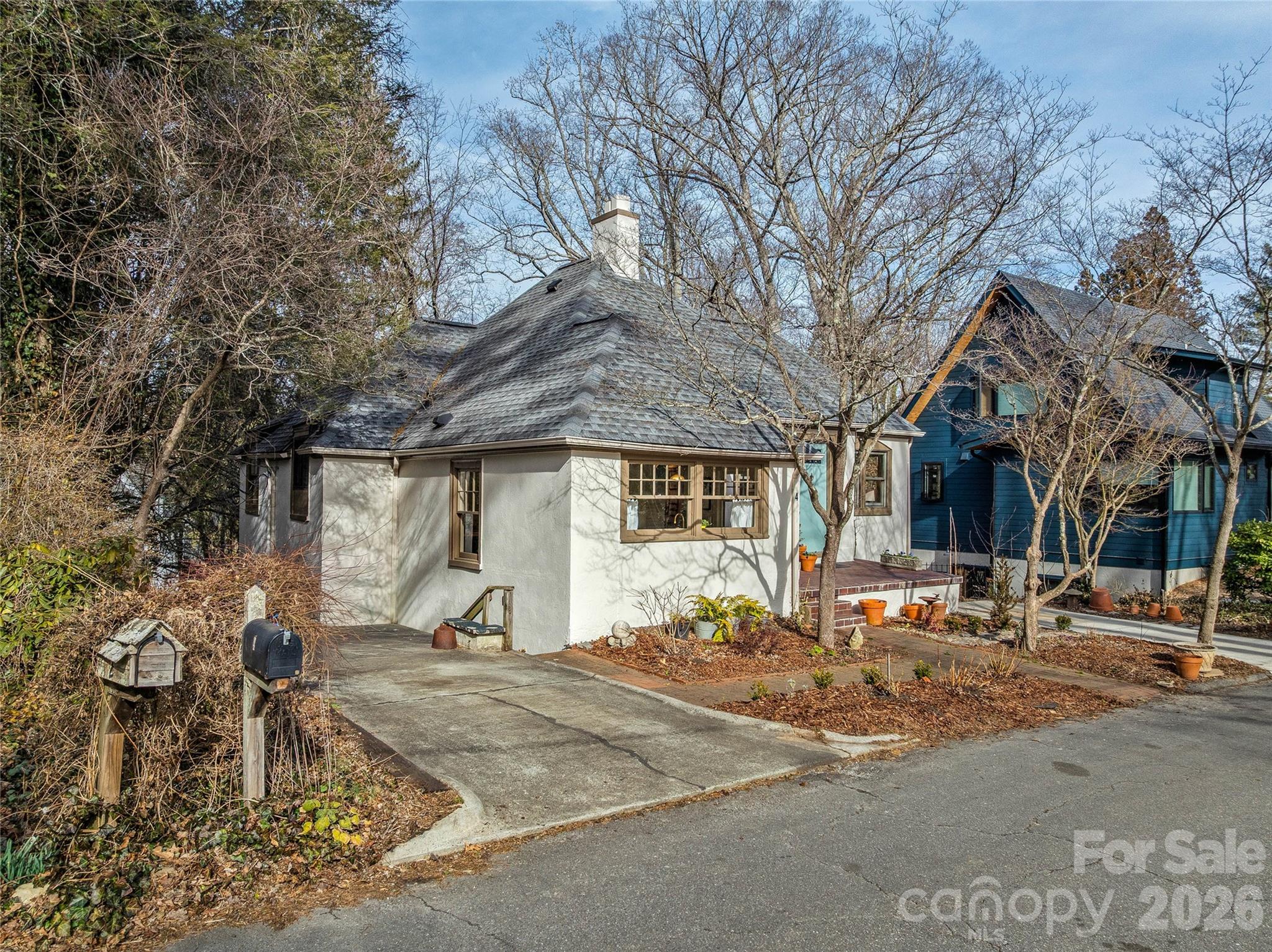 4 Duke Street — Asheville