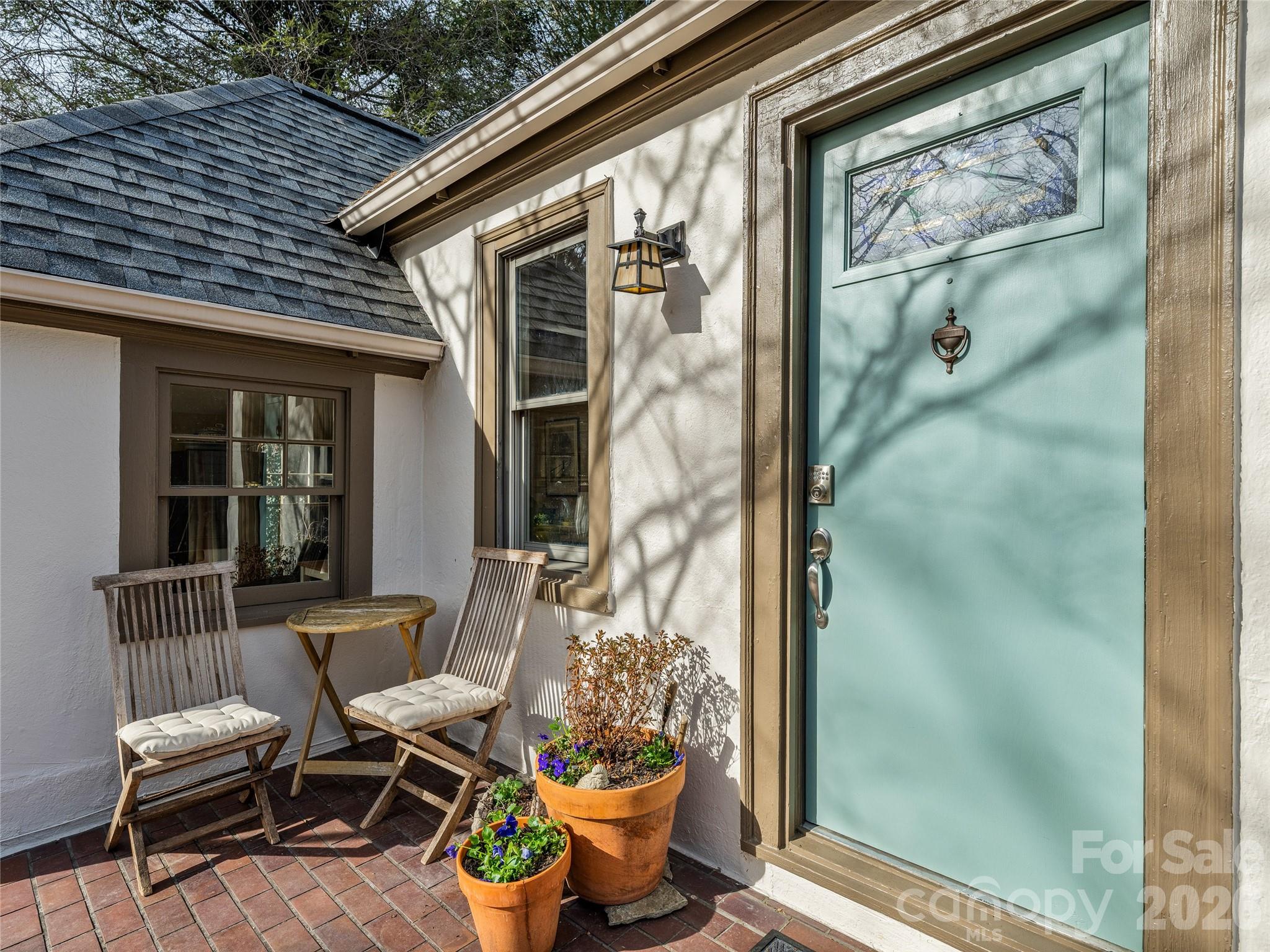 4 Duke Street — Asheville