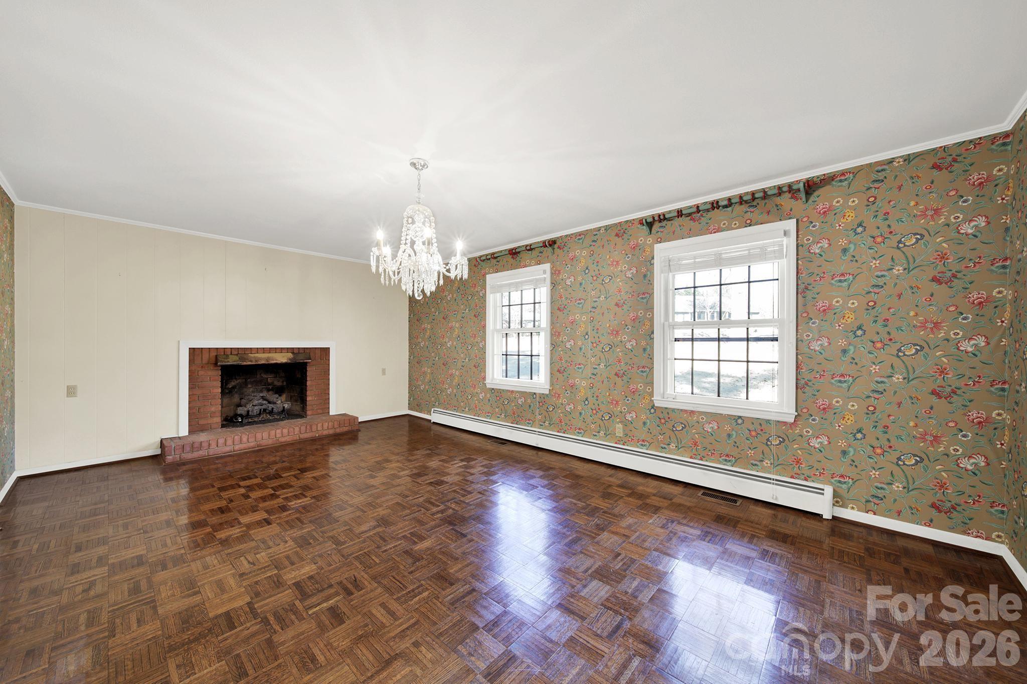 1125 Hawthorne Road — Lancaster