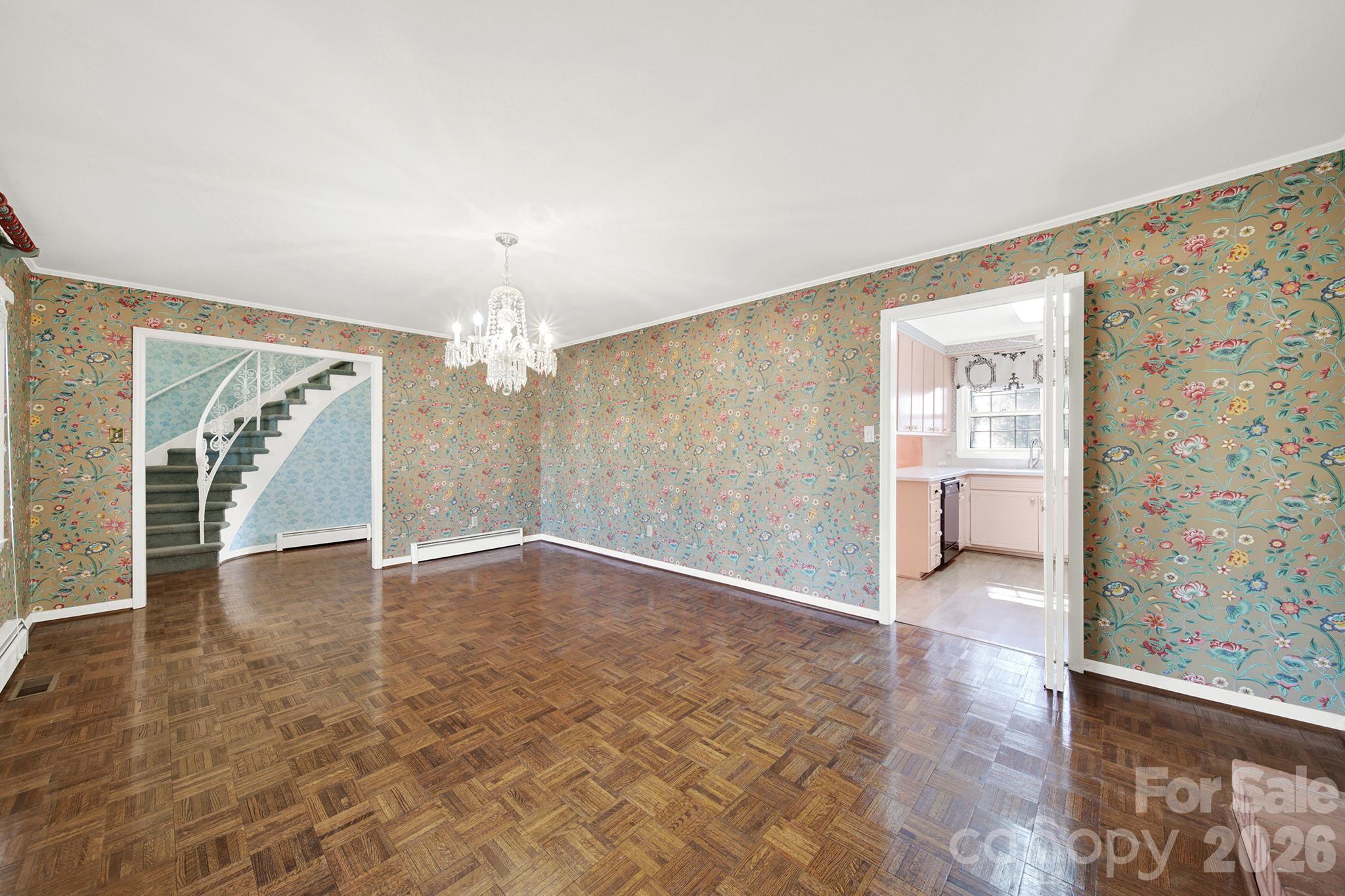 1125 Hawthorne Road — Lancaster