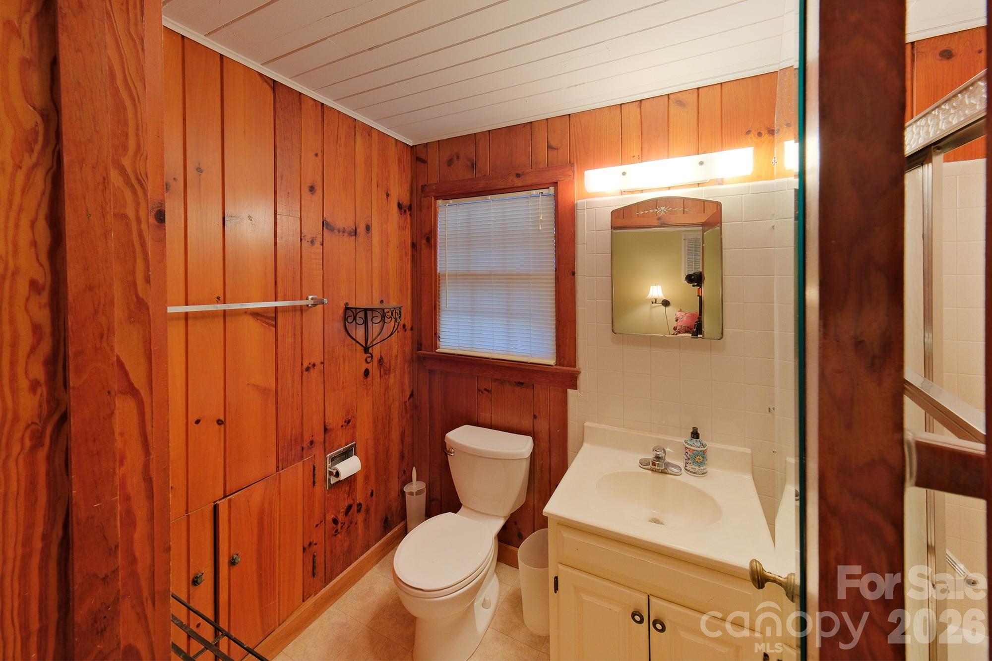 71 Norfolk Lane — Laurel Park