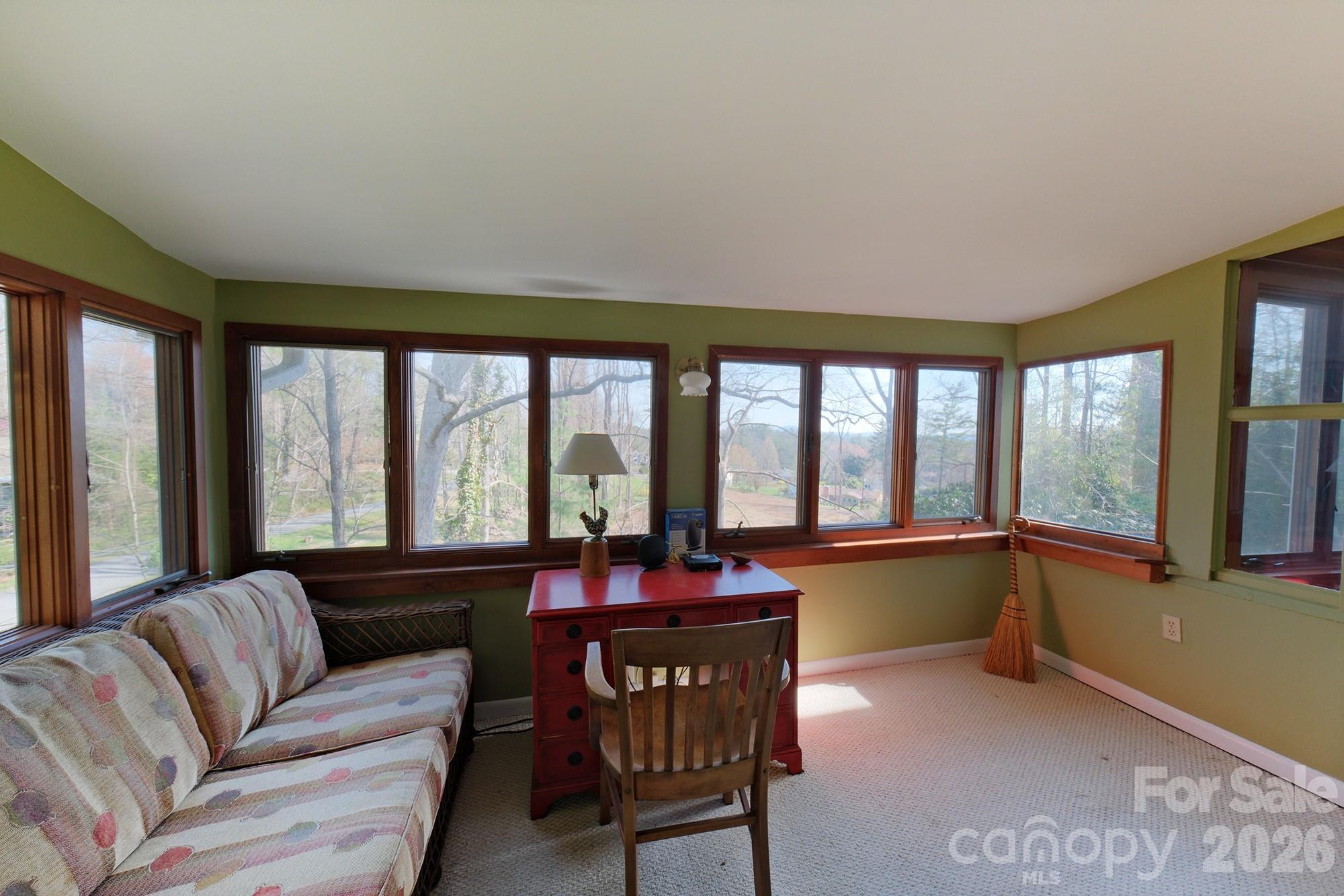 71 Norfolk Lane — Laurel Park