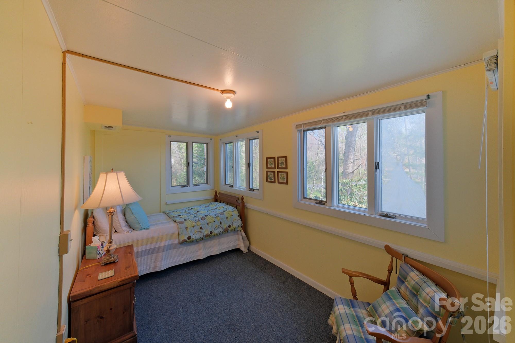 71 Norfolk Lane — Laurel Park