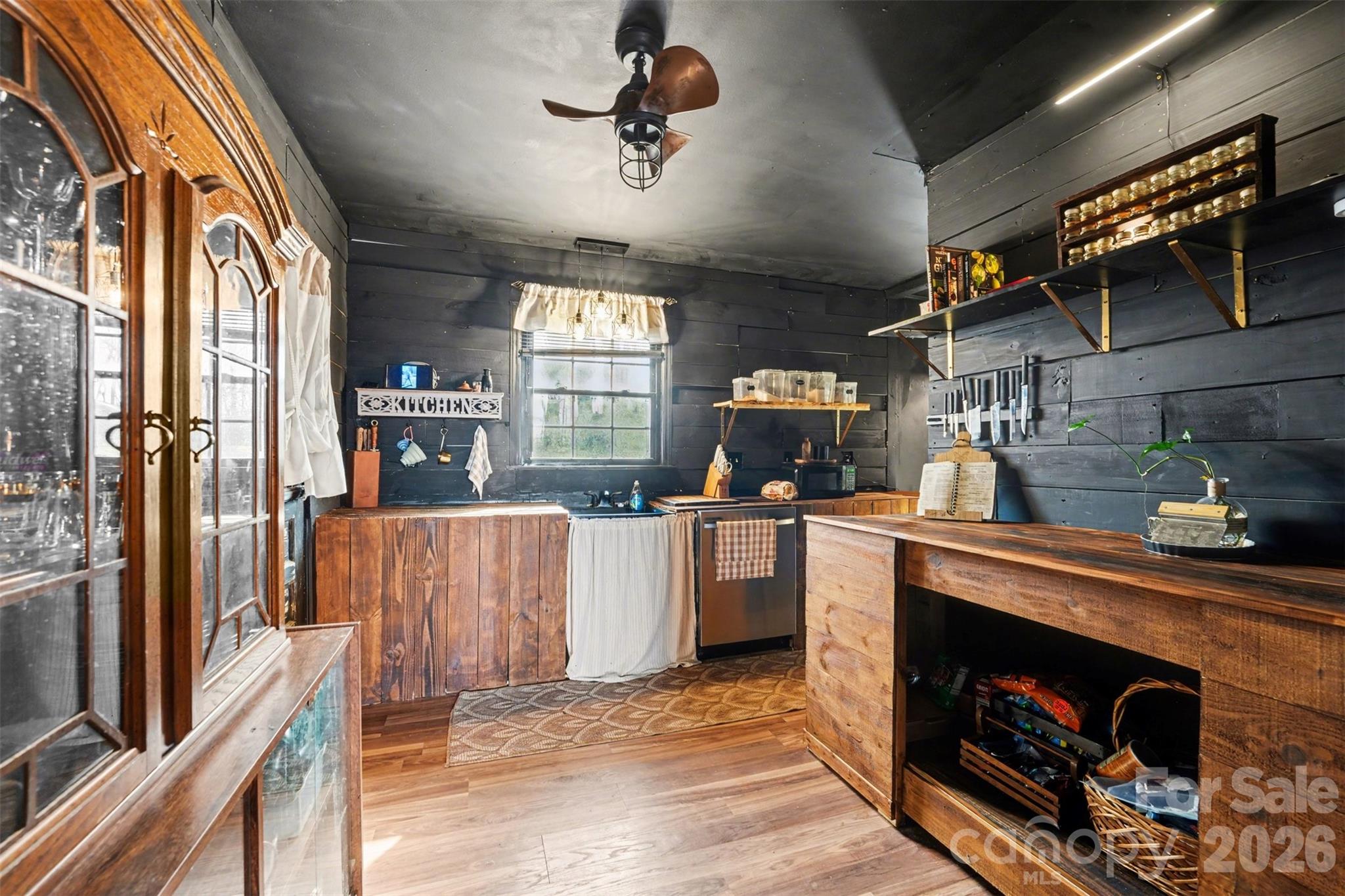 5475 Pine Ridge Drive — Connelly Springs