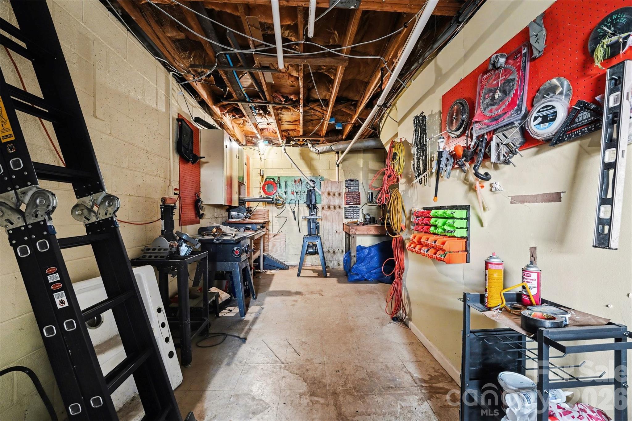5475 Pine Ridge Drive — Connelly Springs