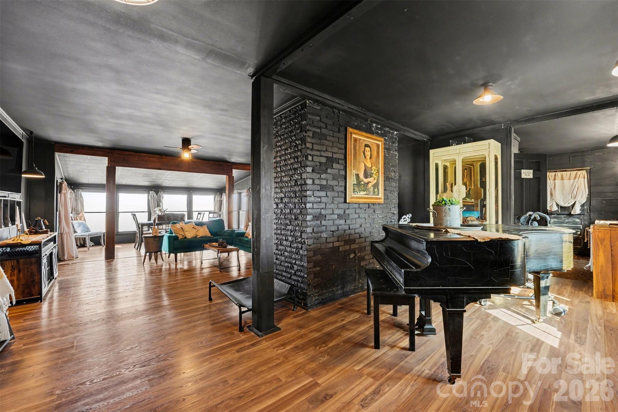 5475 Pine Ridge Drive — Connelly Springs