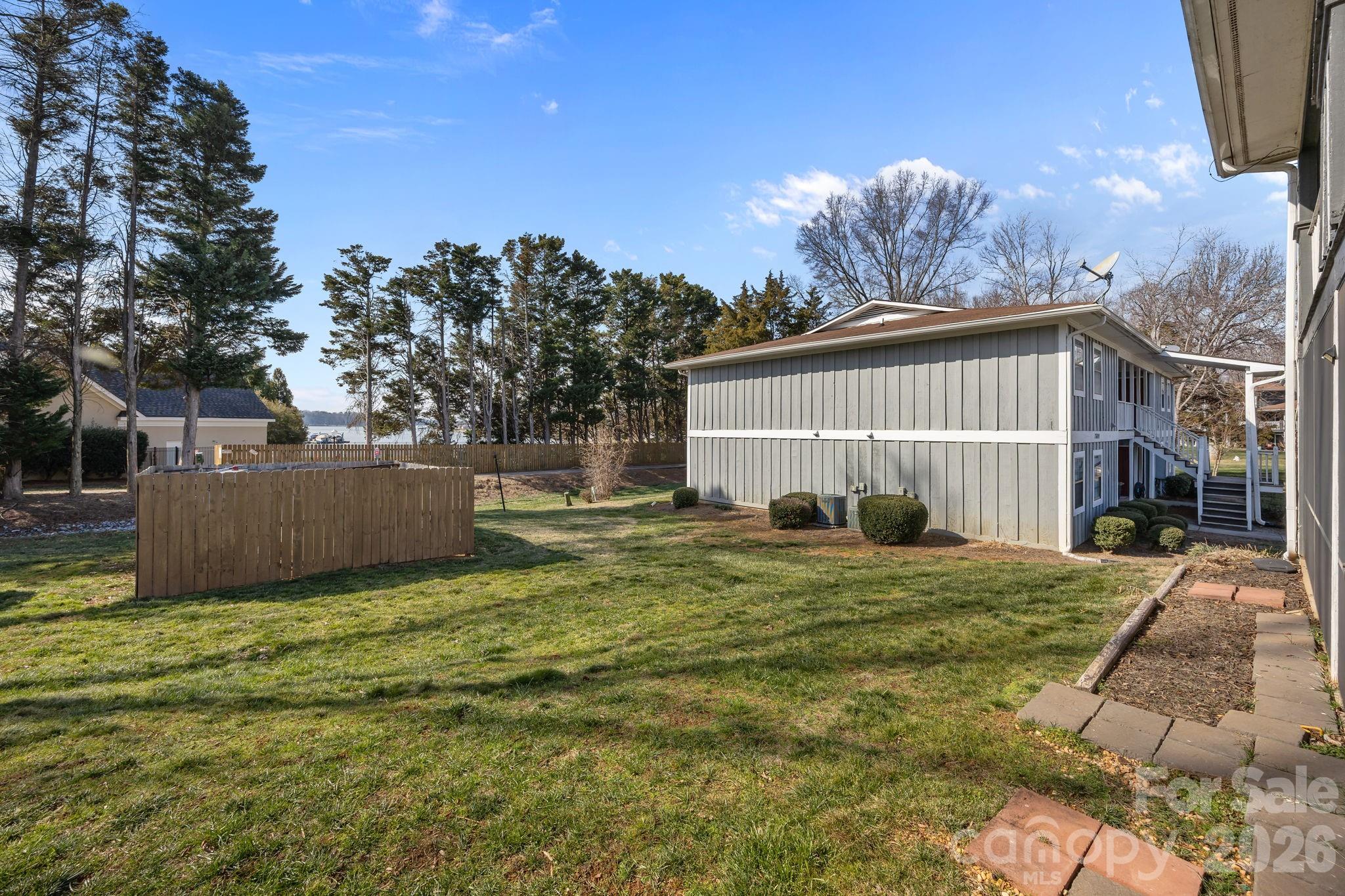 7602 Woods Lane #23 — Cornelius