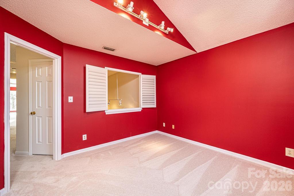 2231 6th Street NW #16 — Hickory