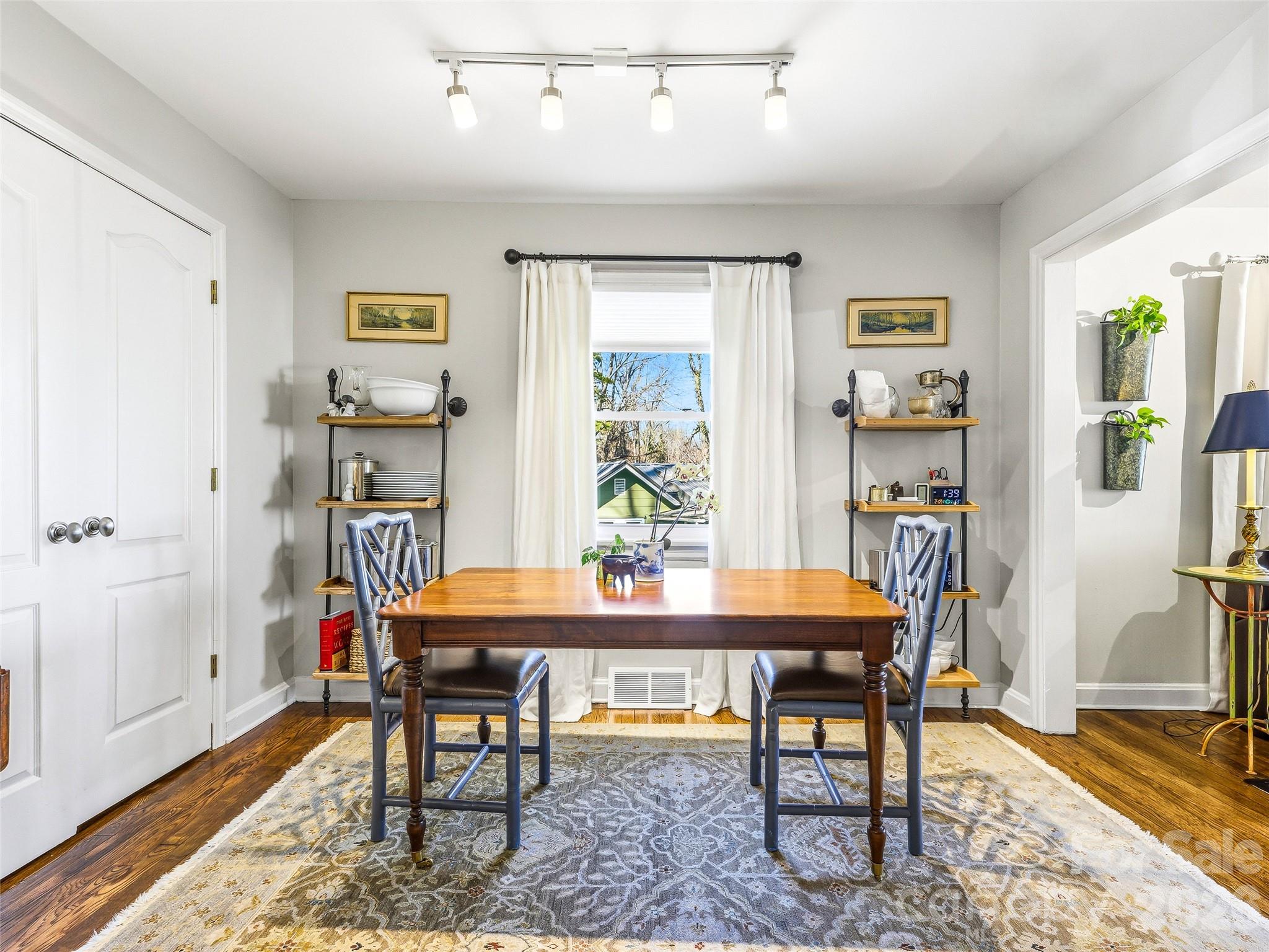 45 Shady Oak Drive — Asheville