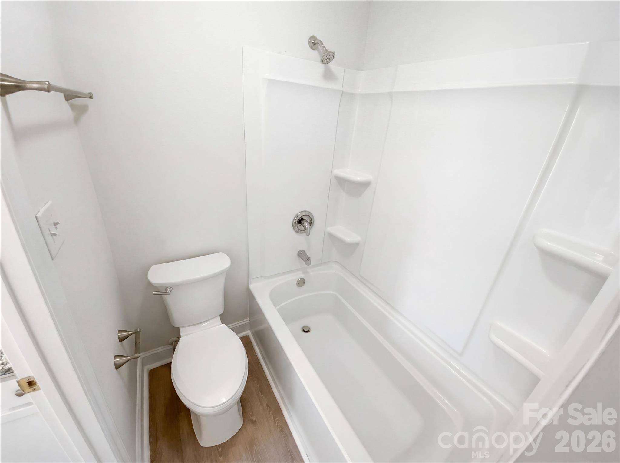 1101 E Morehead Street #33 — Charlotte