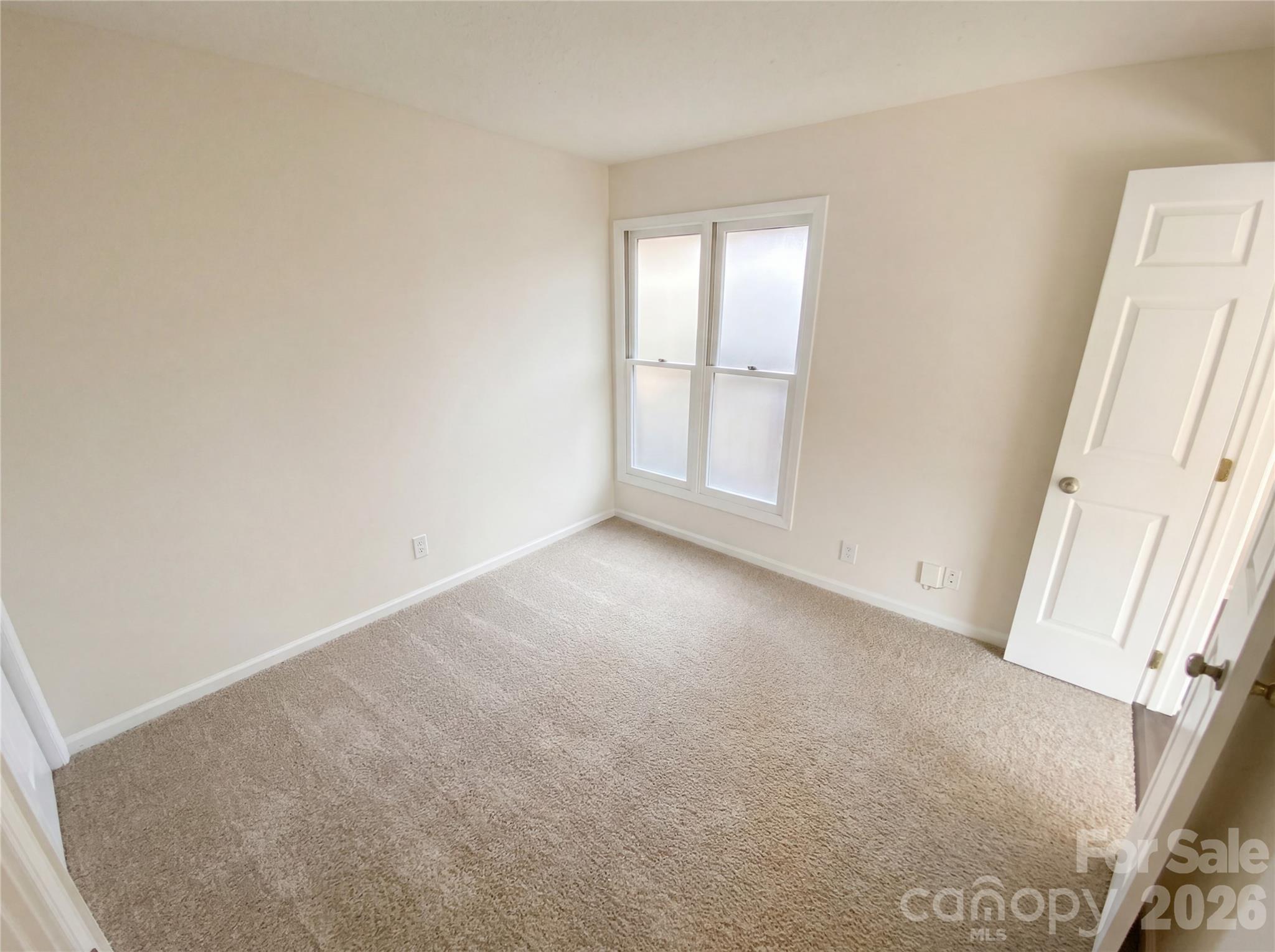 1101 E Morehead Street #33 — Charlotte
