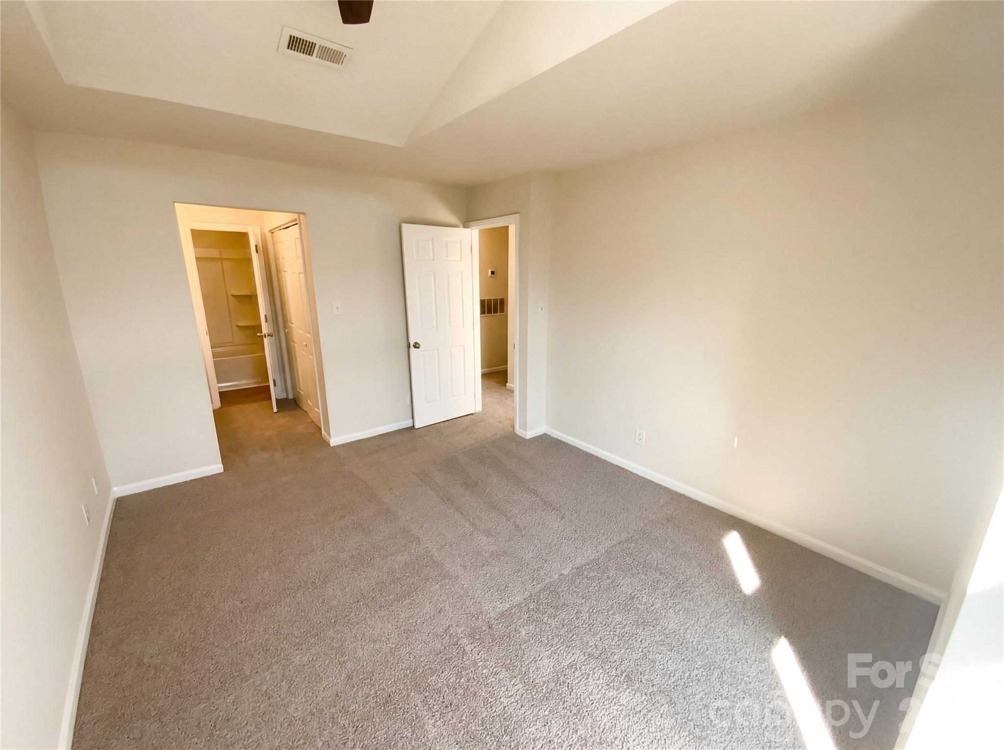 1101 E Morehead Street #33 — Charlotte