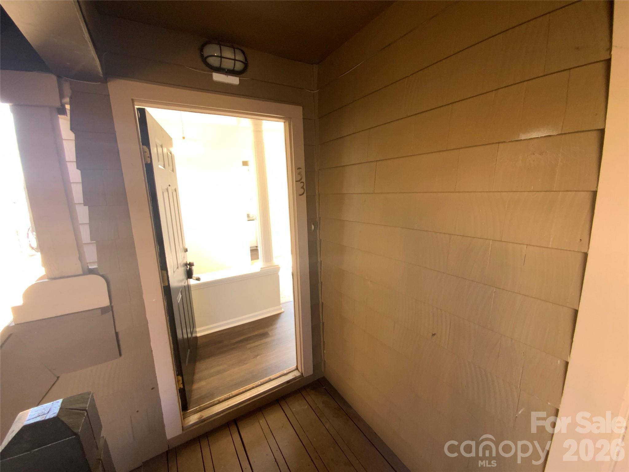 1101 E Morehead Street #33 — Charlotte