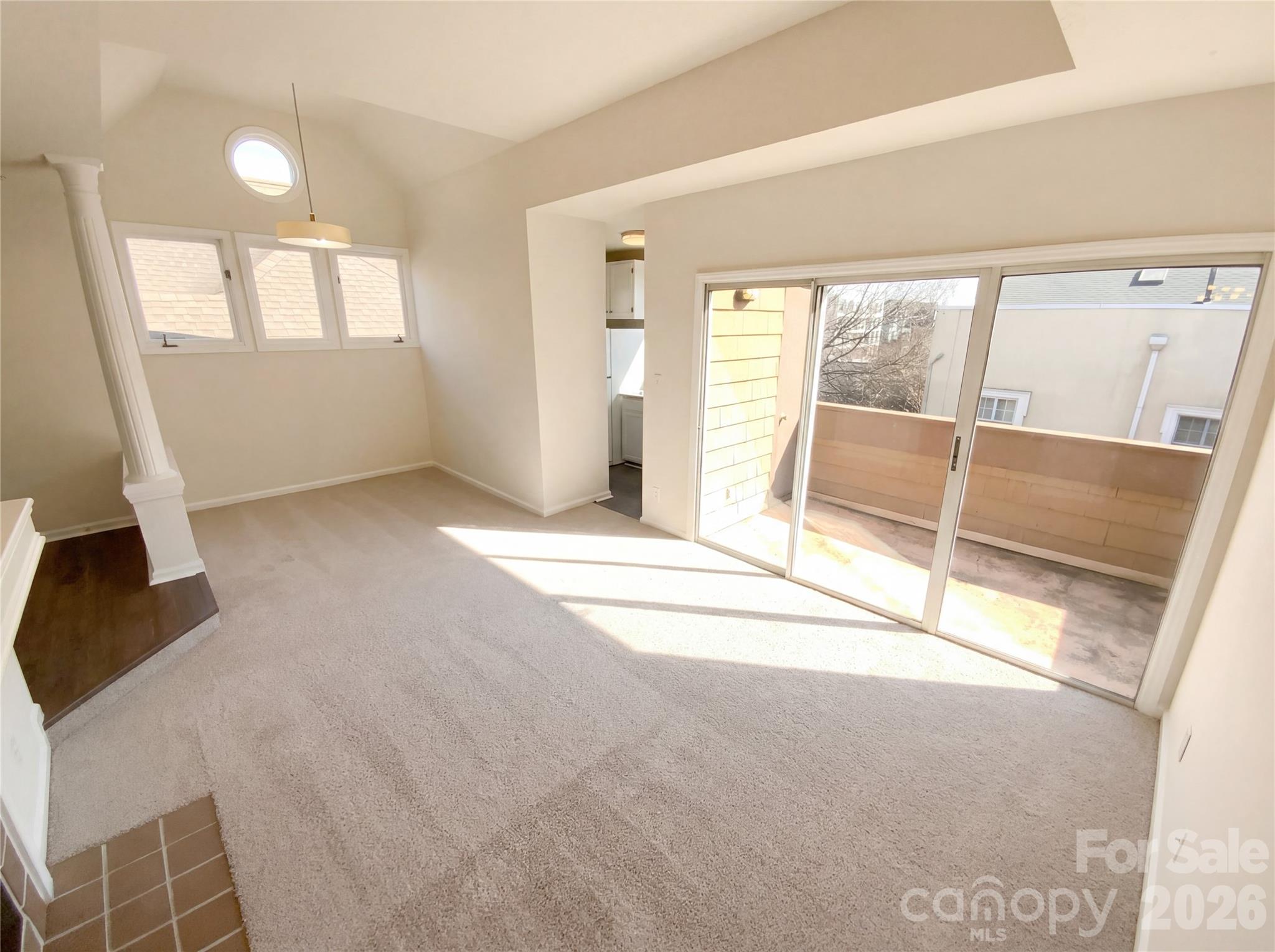 1101 E Morehead Street #33 — Charlotte