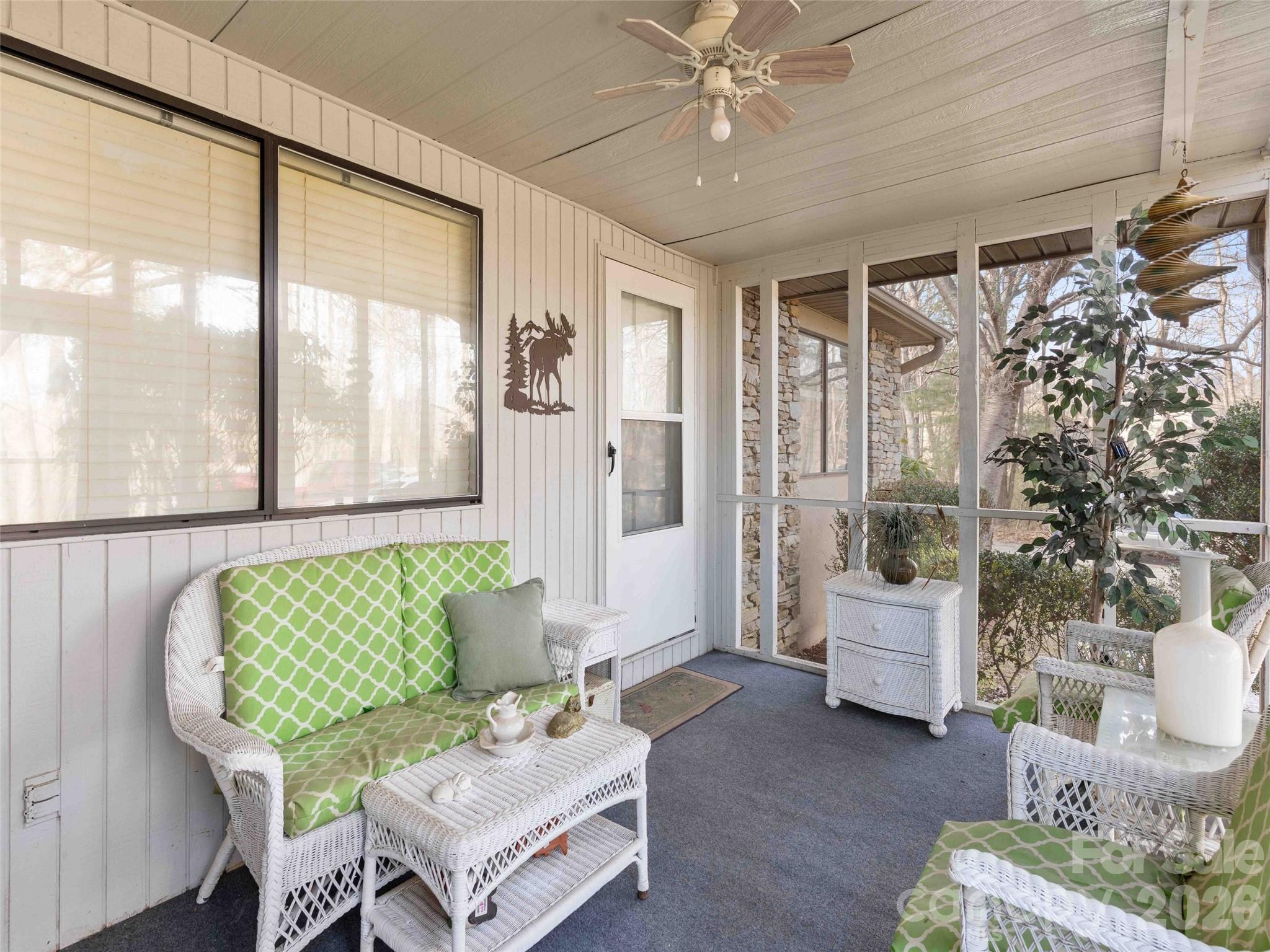 193 Freedom Road — Hendersonville