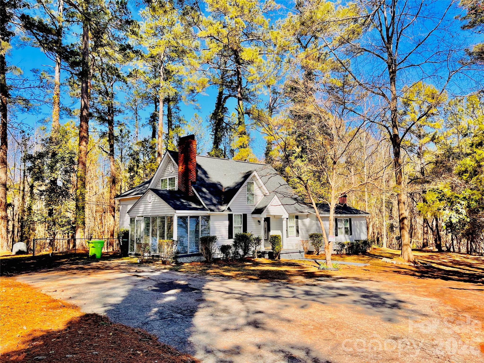 1301 Winterwood Road — Columbia
