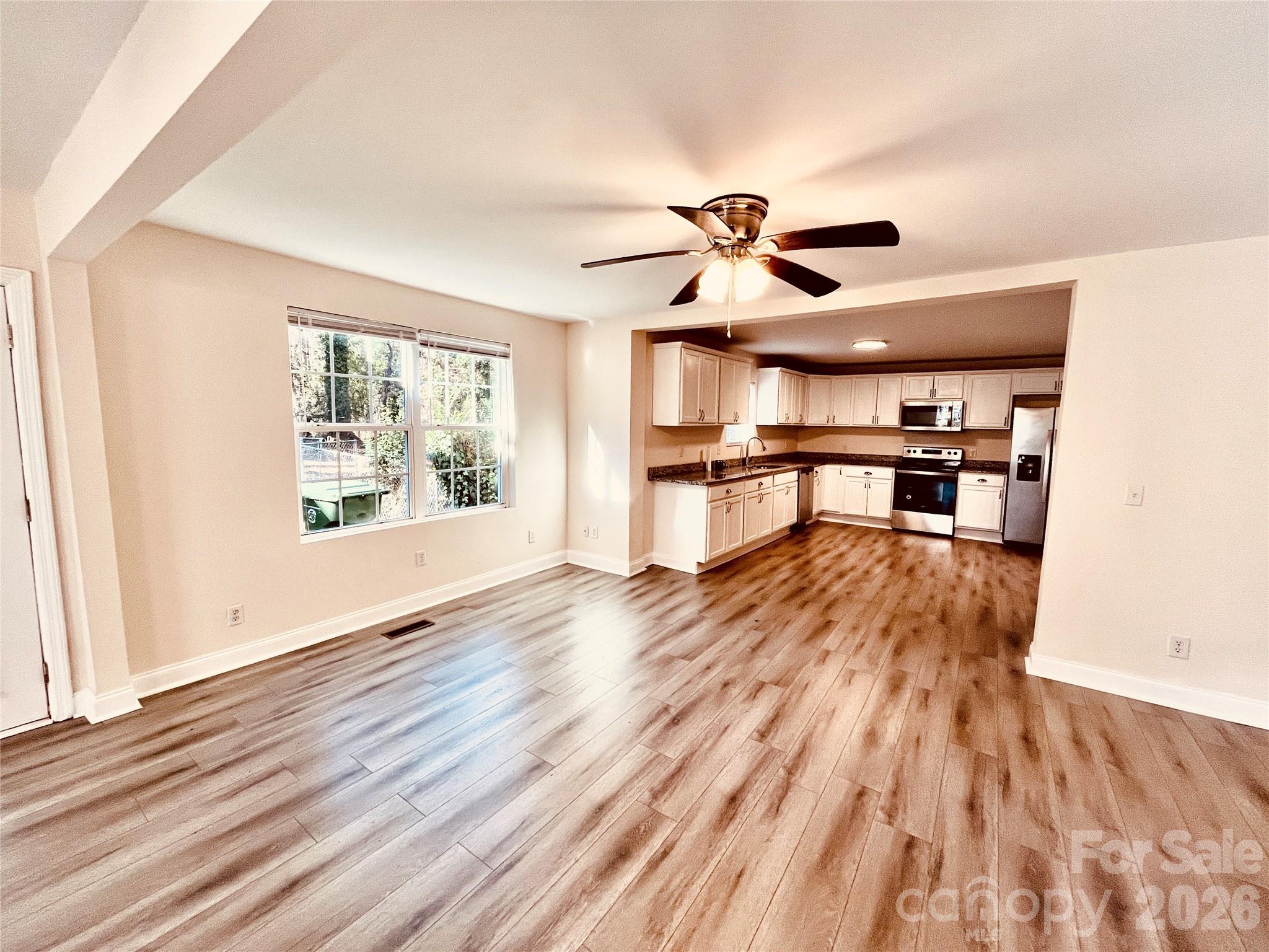 1301 Winterwood Road — Columbia