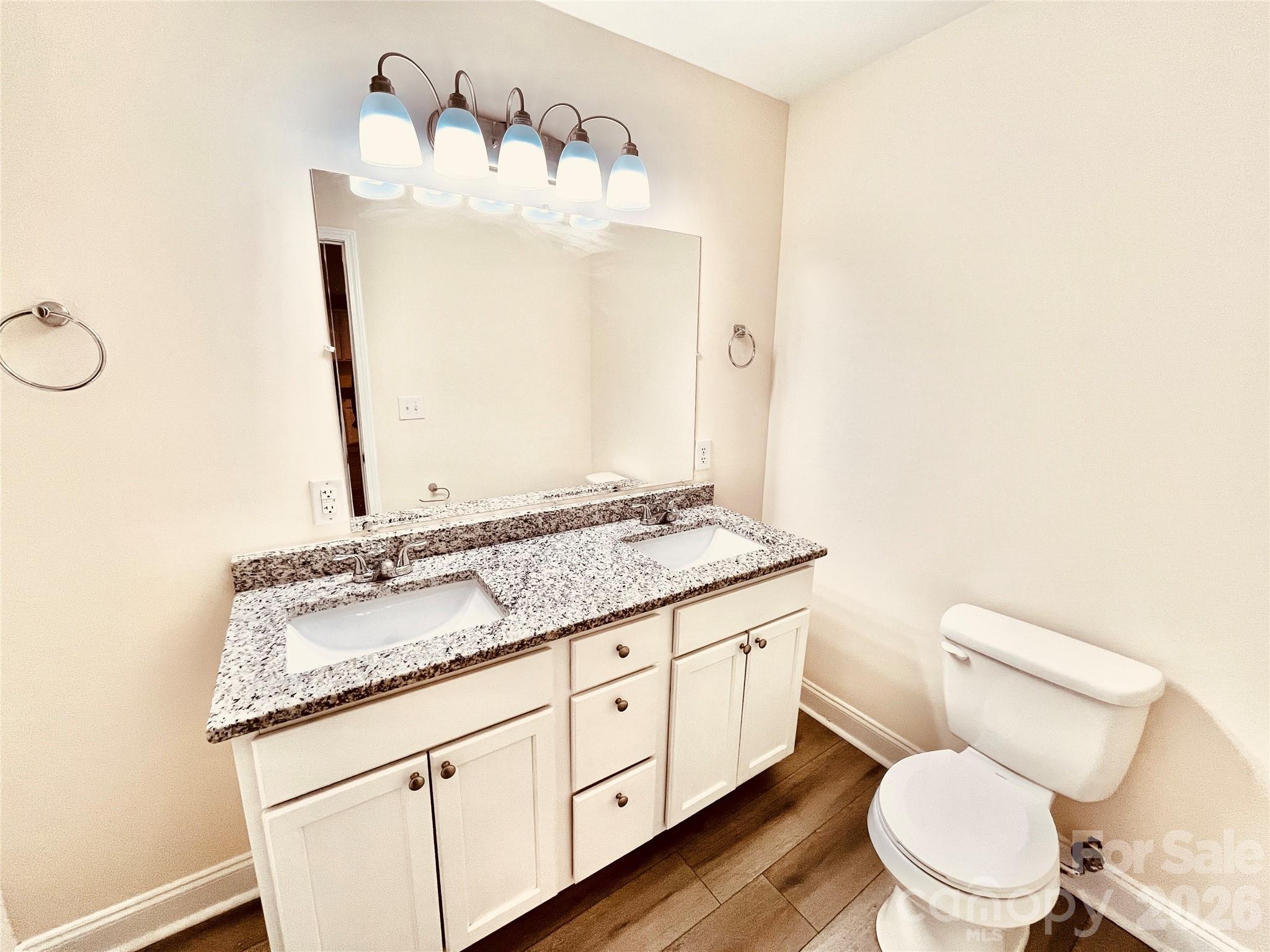 1301 Winterwood Road — Columbia