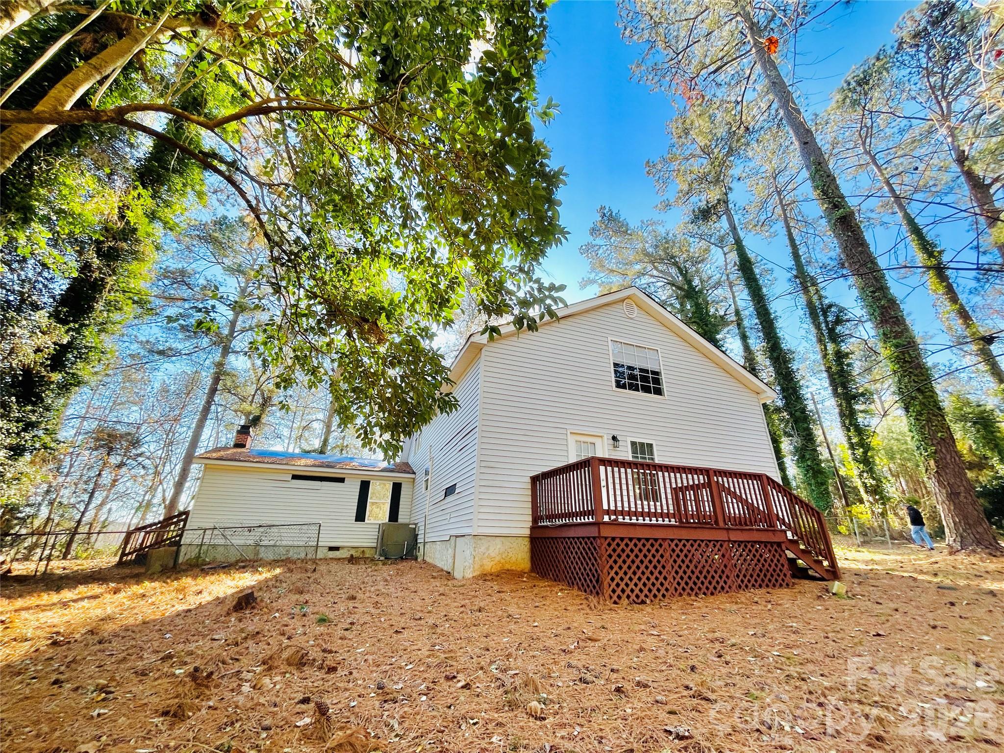 1301 Winterwood Road — Columbia