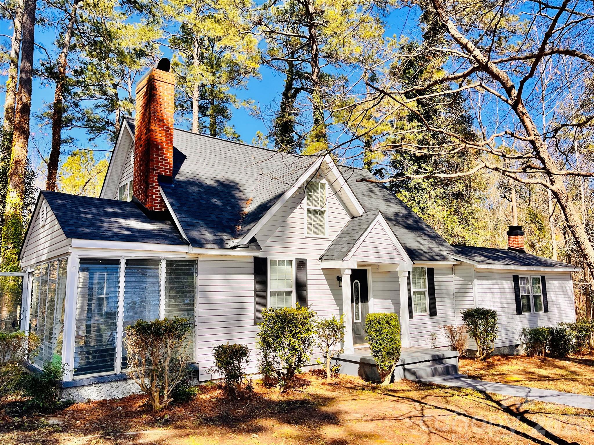 1301 Winterwood Road — Columbia