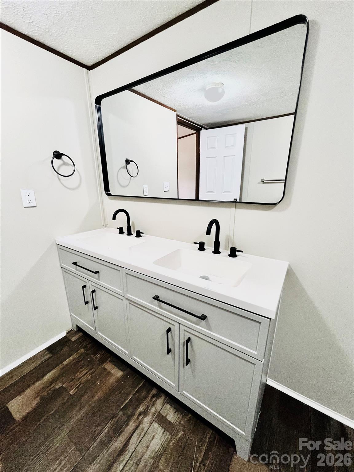 491 Sandy Springs Lane — Lexington