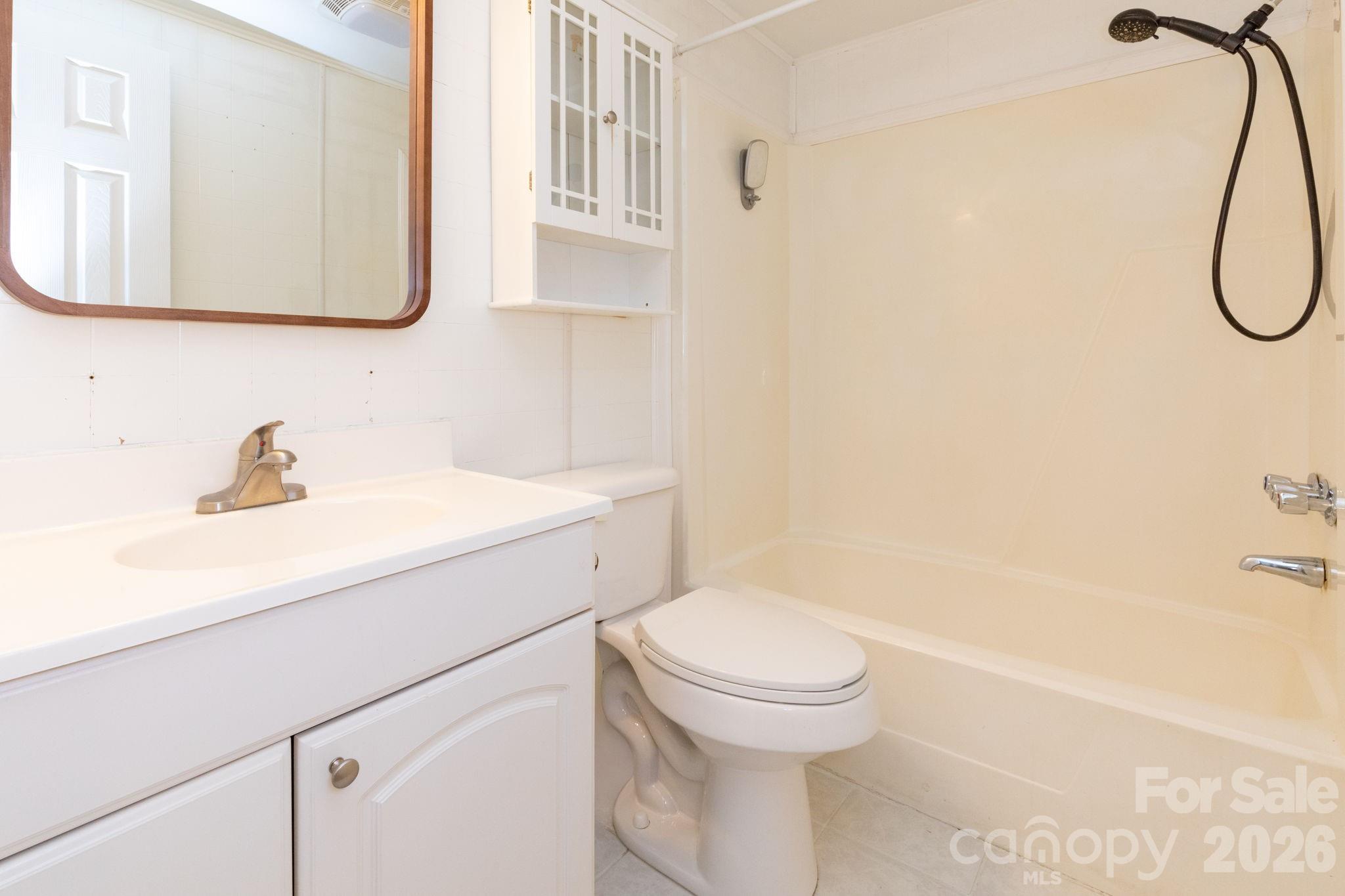 38 Mountainberry Lane — Fairview