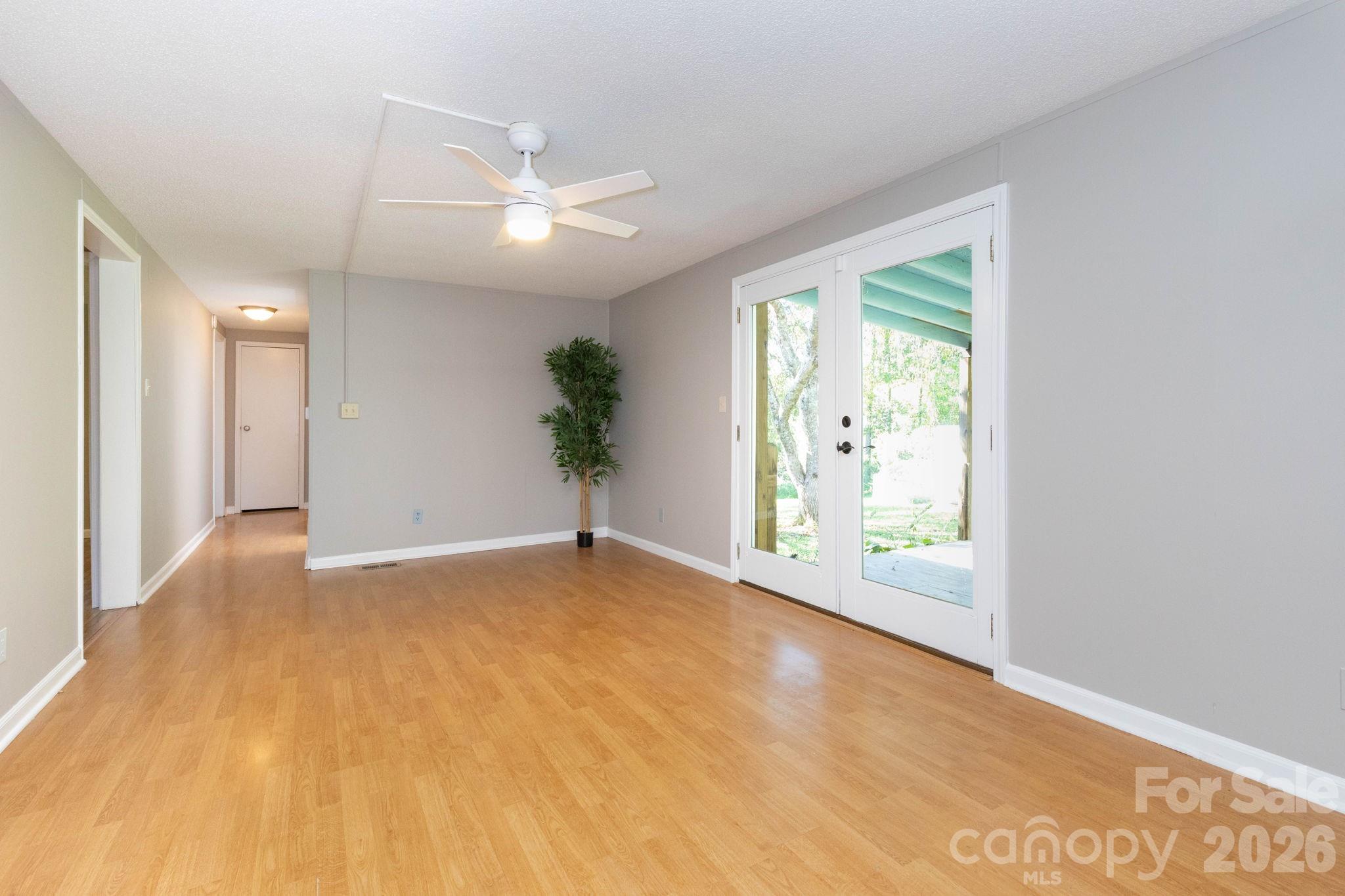 38 Mountainberry Lane — Fairview
