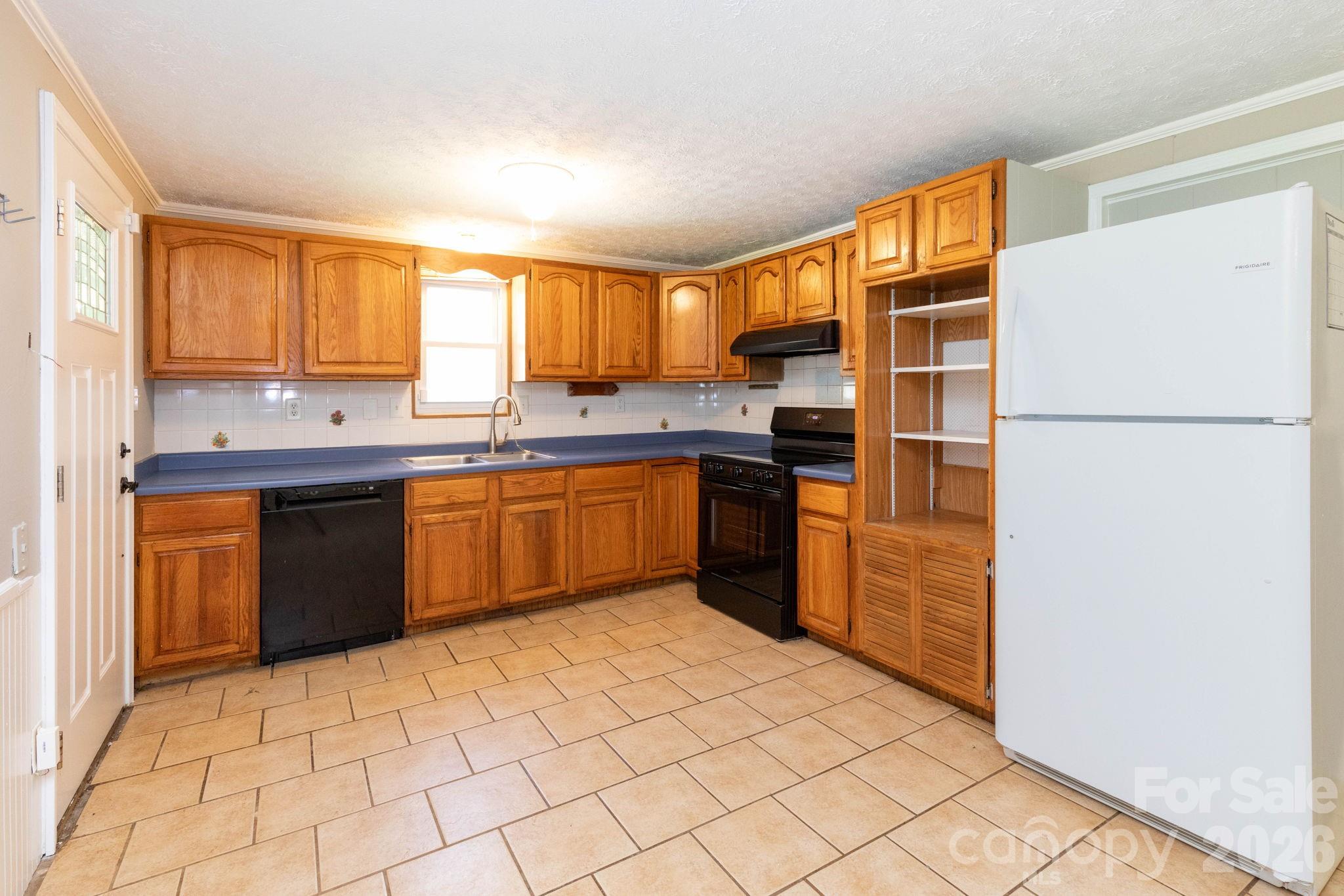38 Mountainberry Lane — Fairview