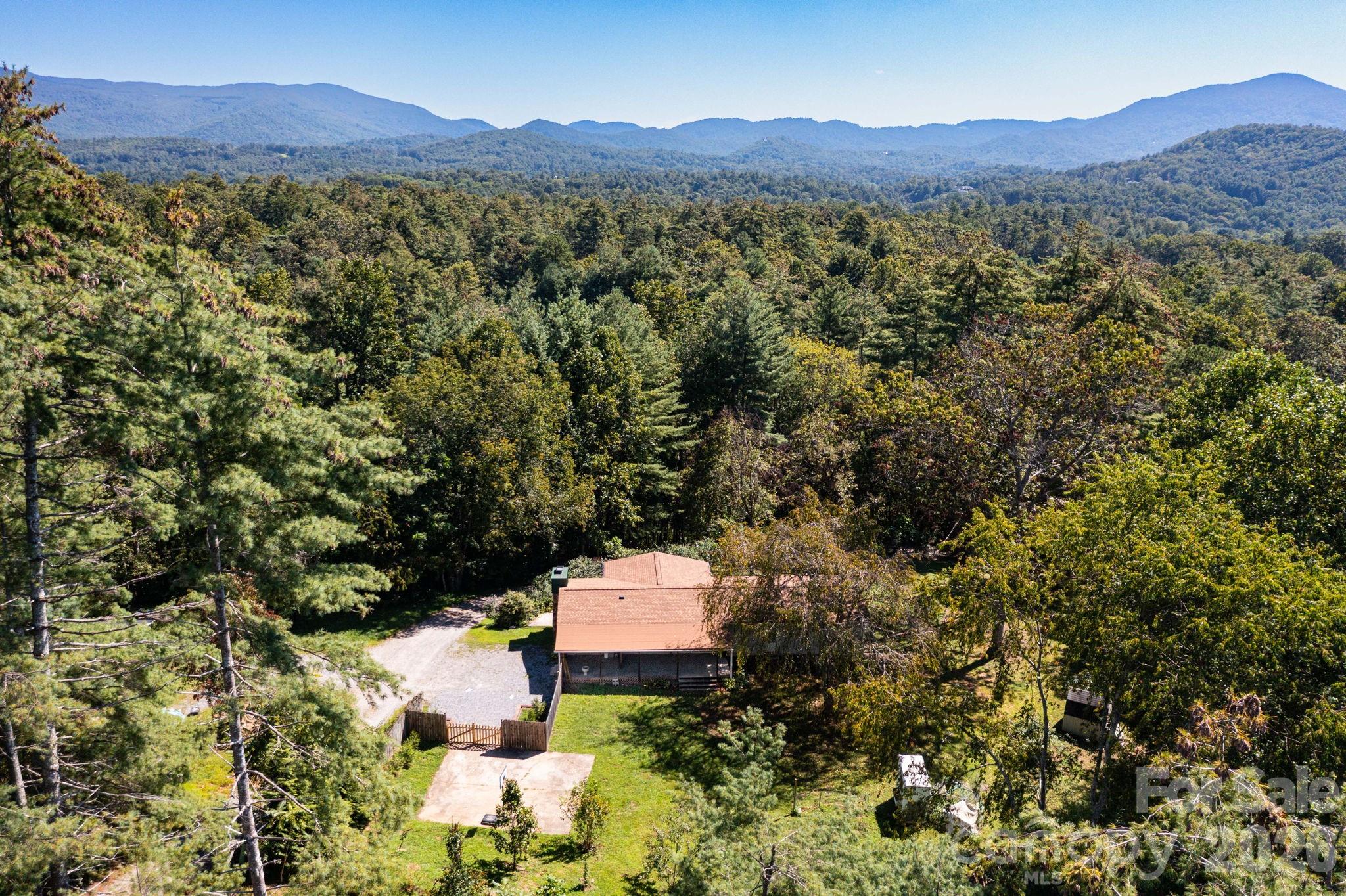 38 Mountainberry Lane — Fairview